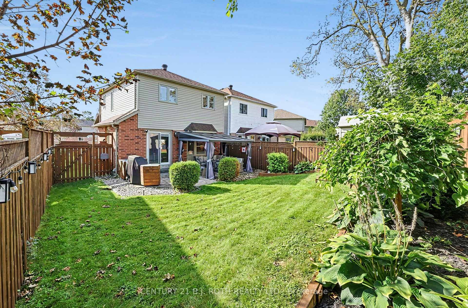 Photo 31 of 36 Aikens Crescent, Barrie, Holly — HOMEH