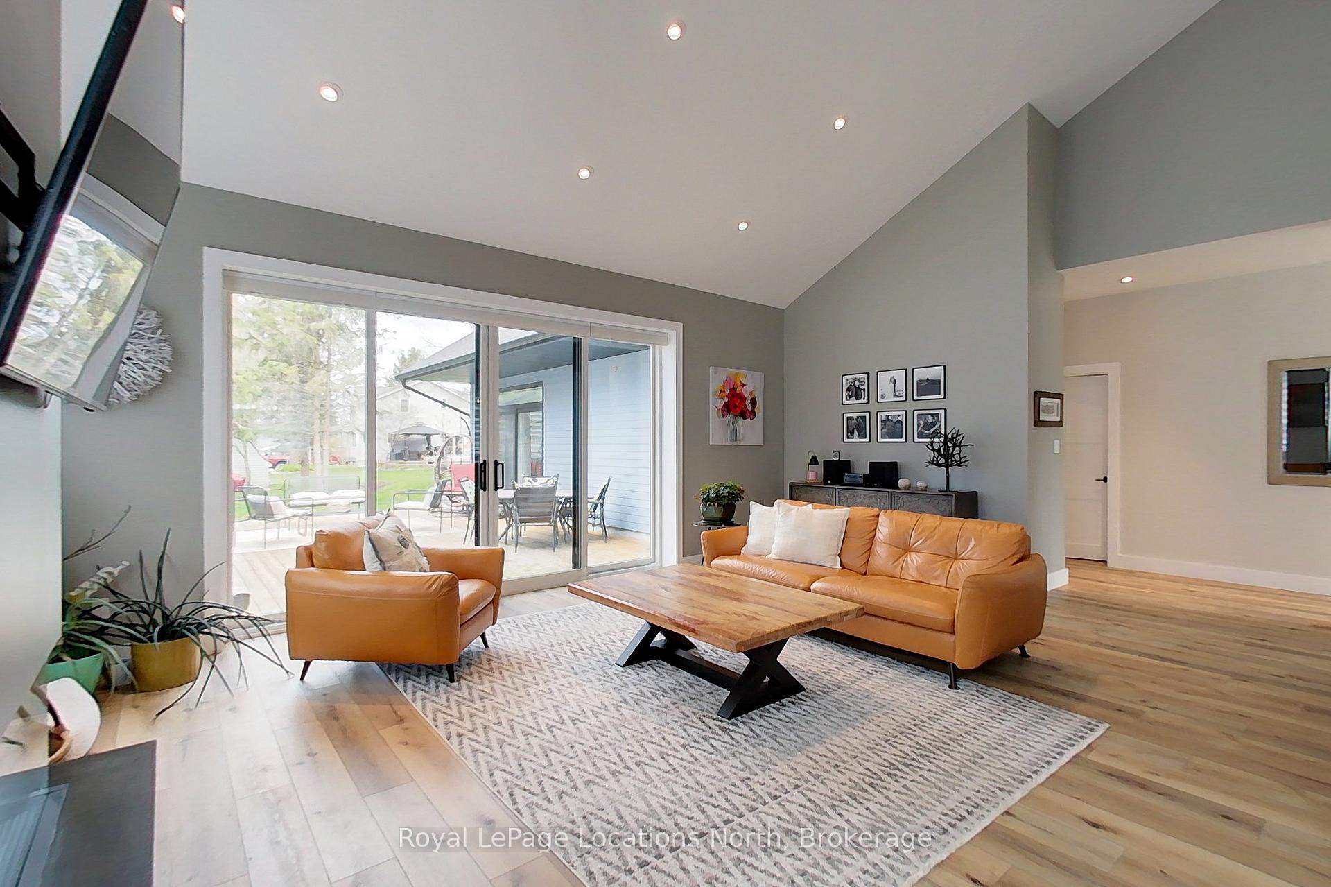Photo 6 of 30 Gordon Crescent, Meaford — HOMEH