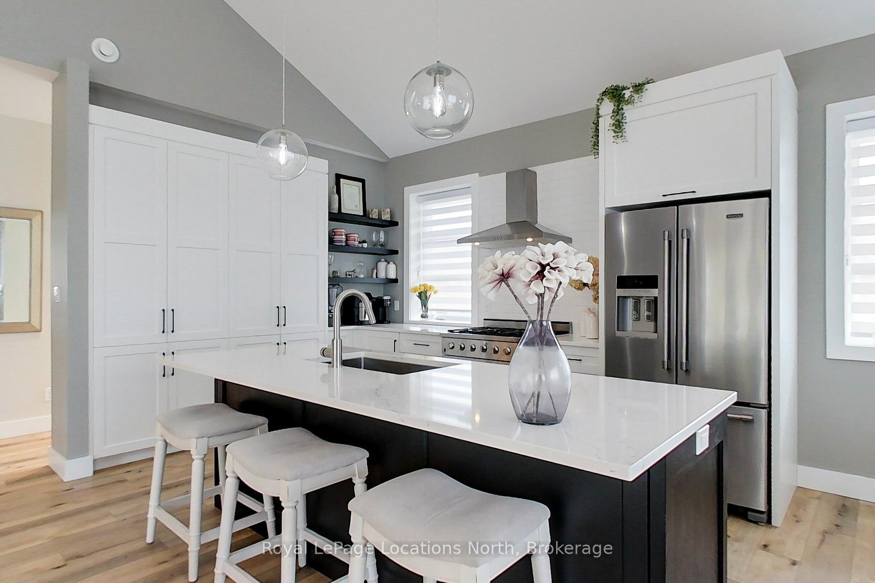 Photo 8 of 30 Gordon Crescent, Meaford — HOMEH