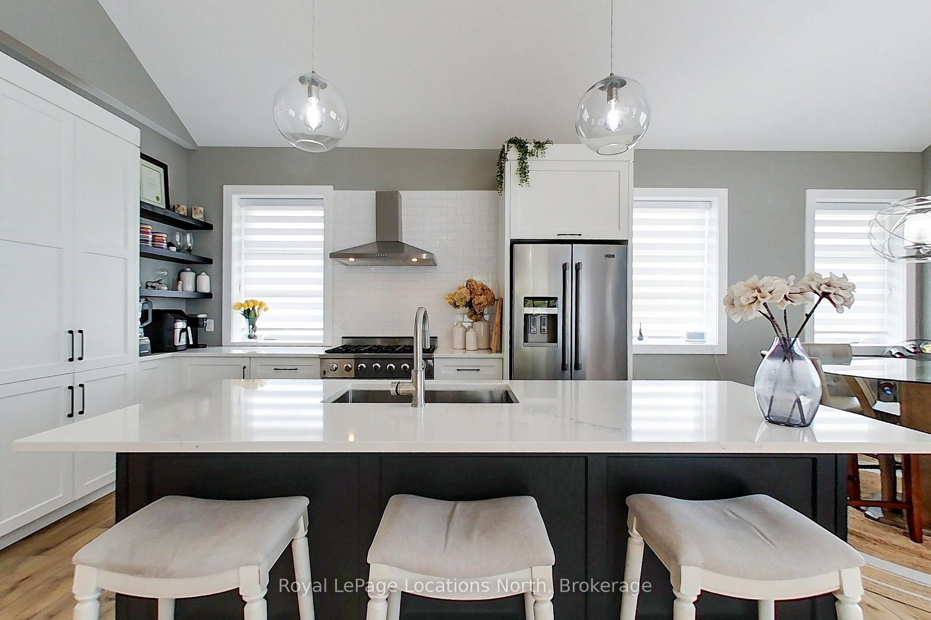Photo 10 of 30 Gordon Crescent, Meaford — HOMEH