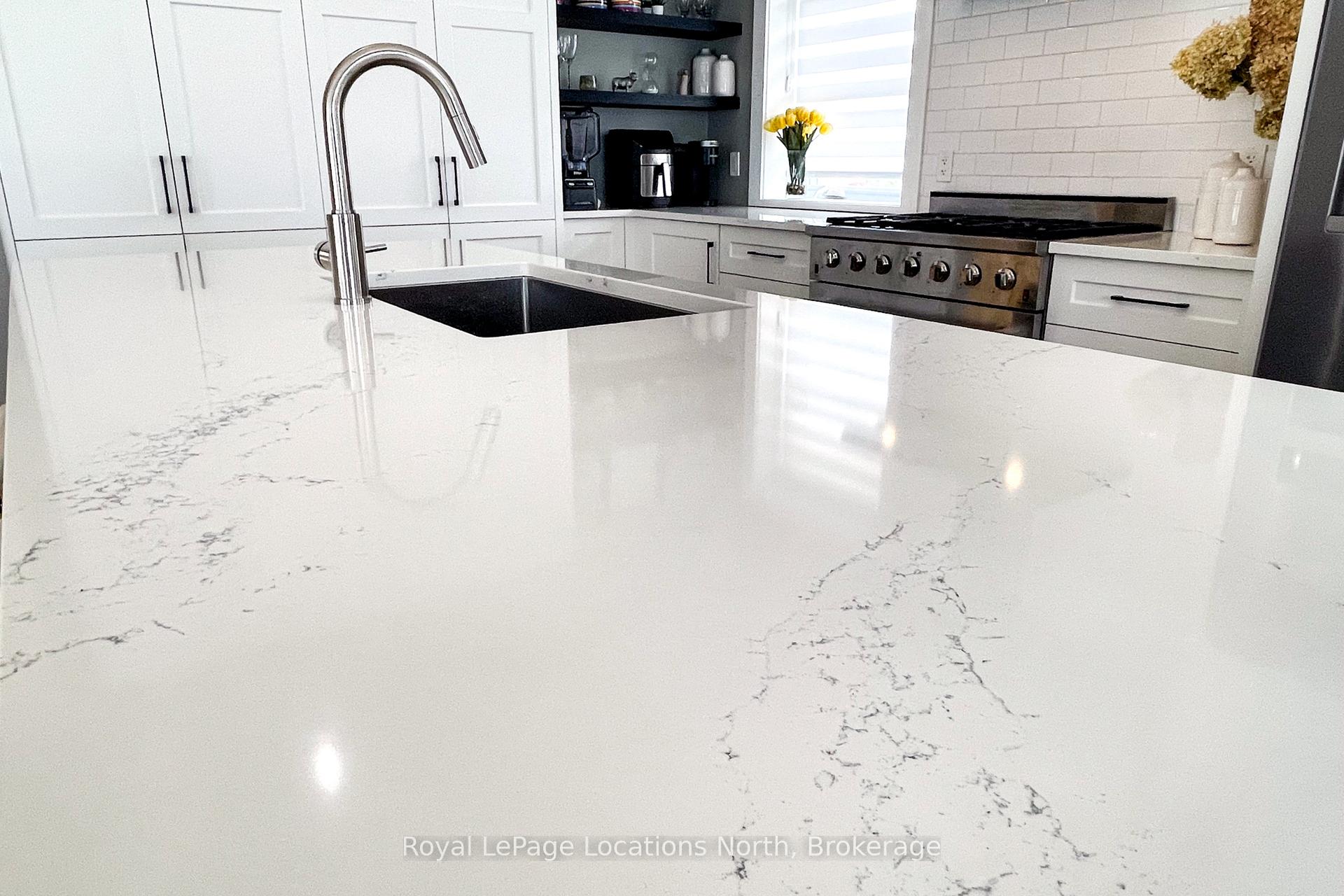 Photo 13 of 30 Gordon Crescent, Meaford — HOMEH