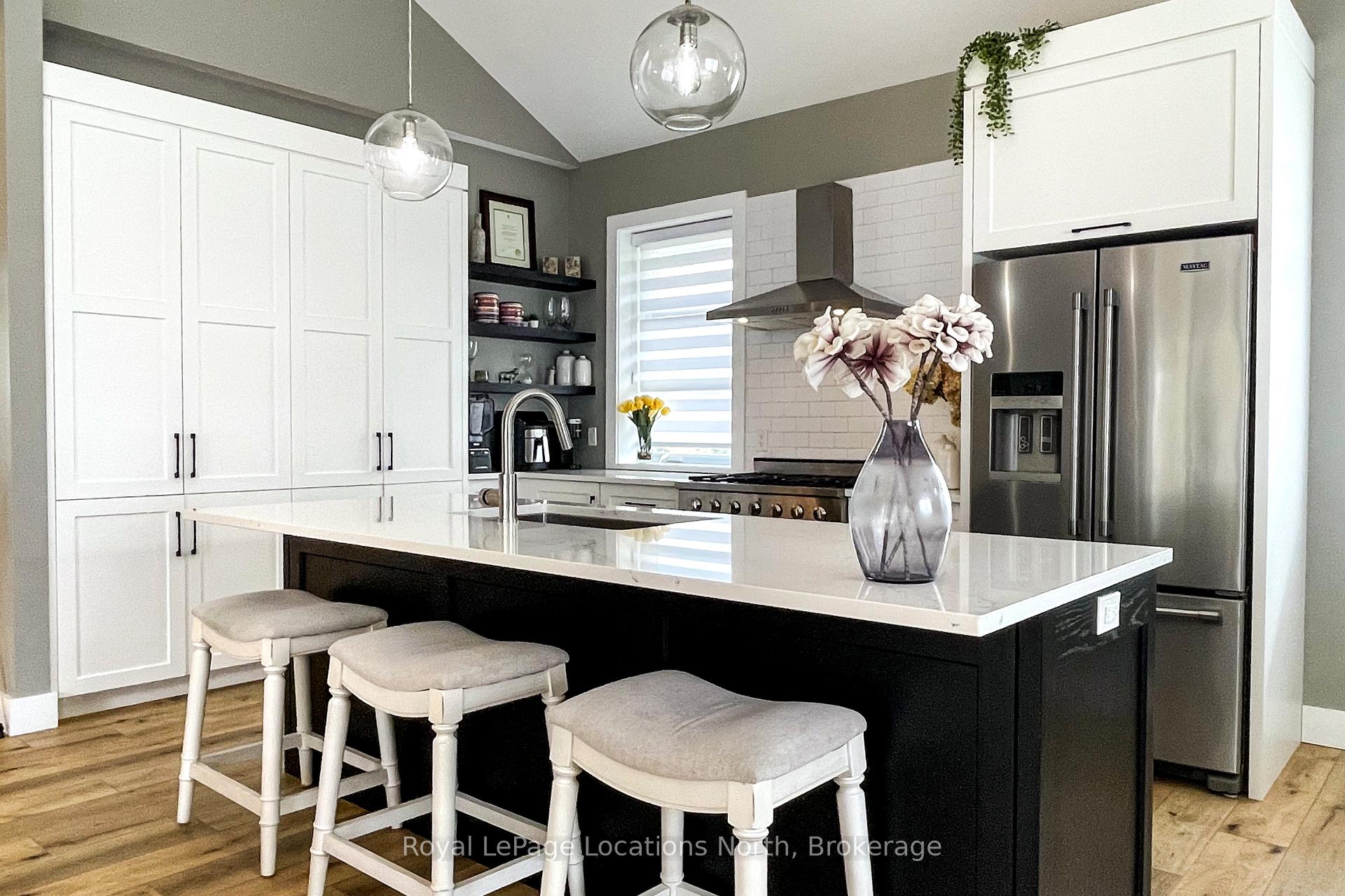 Photo 14 of 30 Gordon Crescent, Meaford — HOMEH
