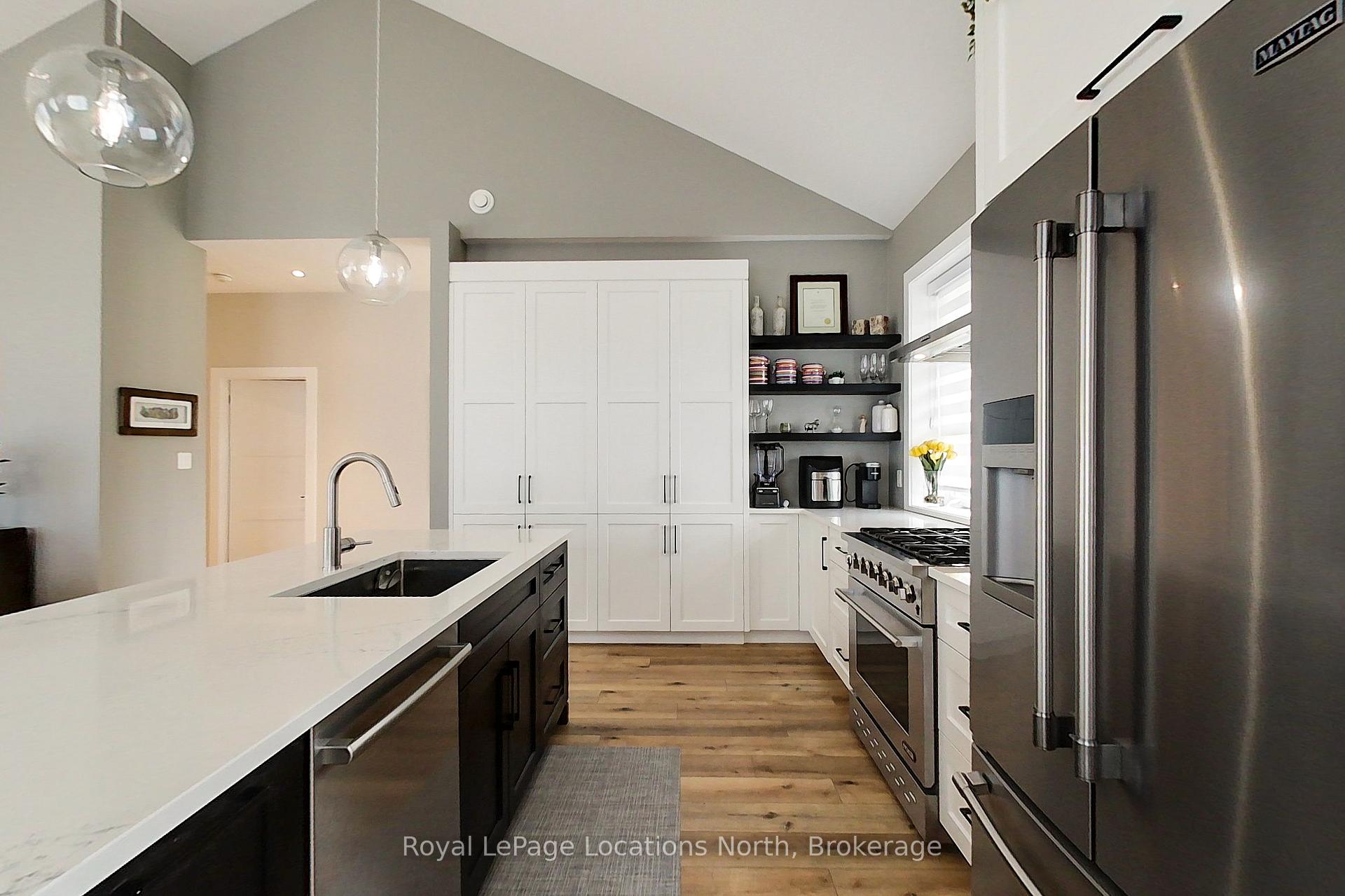 Photo 15 of 30 Gordon Crescent, Meaford — HOMEH