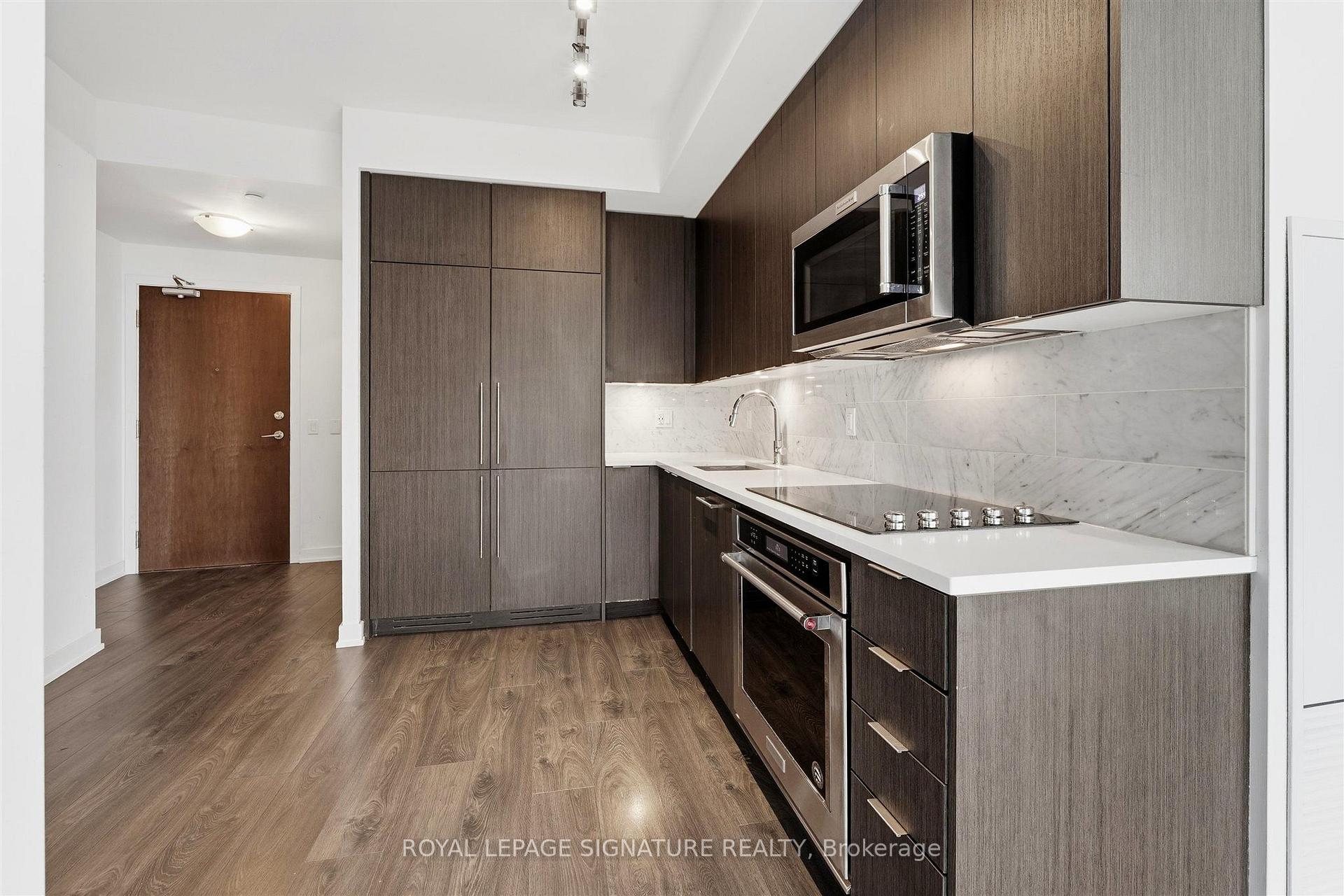 Photo 4 of Unit 1512, 38 Iannuzzi Street, Toronto, Niagara — HOMEH