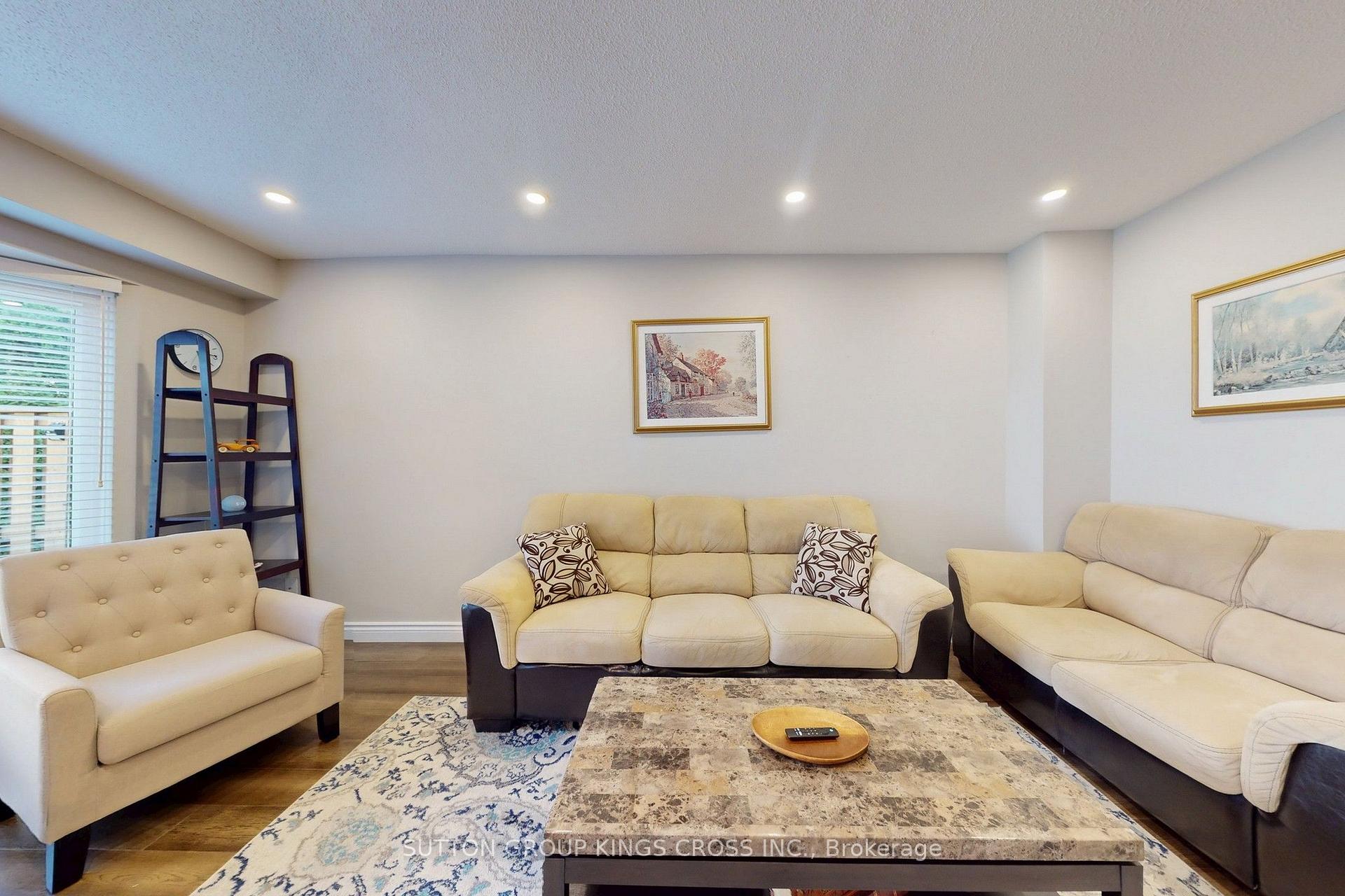 Photo 5 of Unit 2, 2575 Parmeer Drive, Mississauga, Erindale — HOMEH