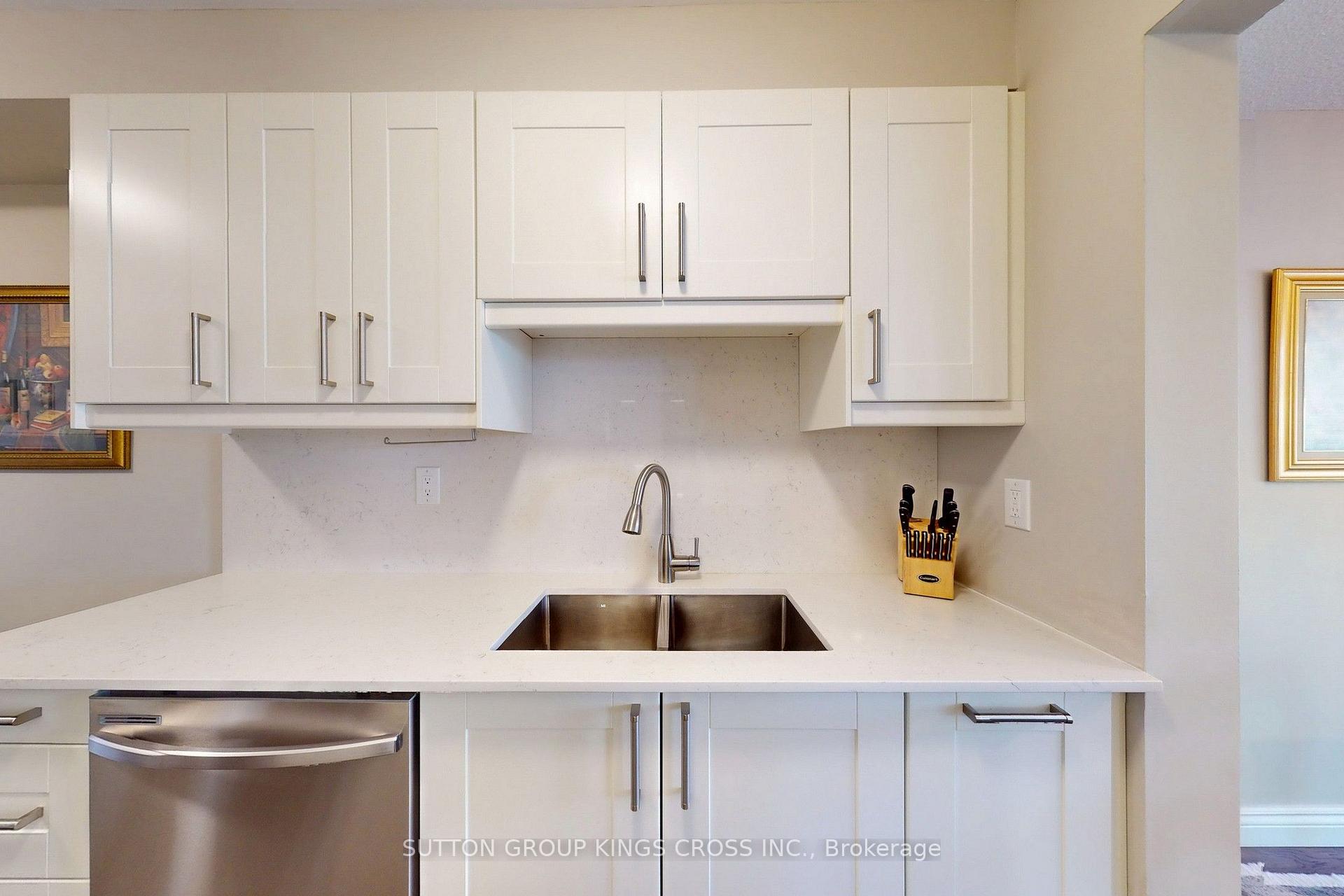 Photo 13 of Unit 2, 2575 Parmeer Drive, Mississauga, Erindale — HOMEH