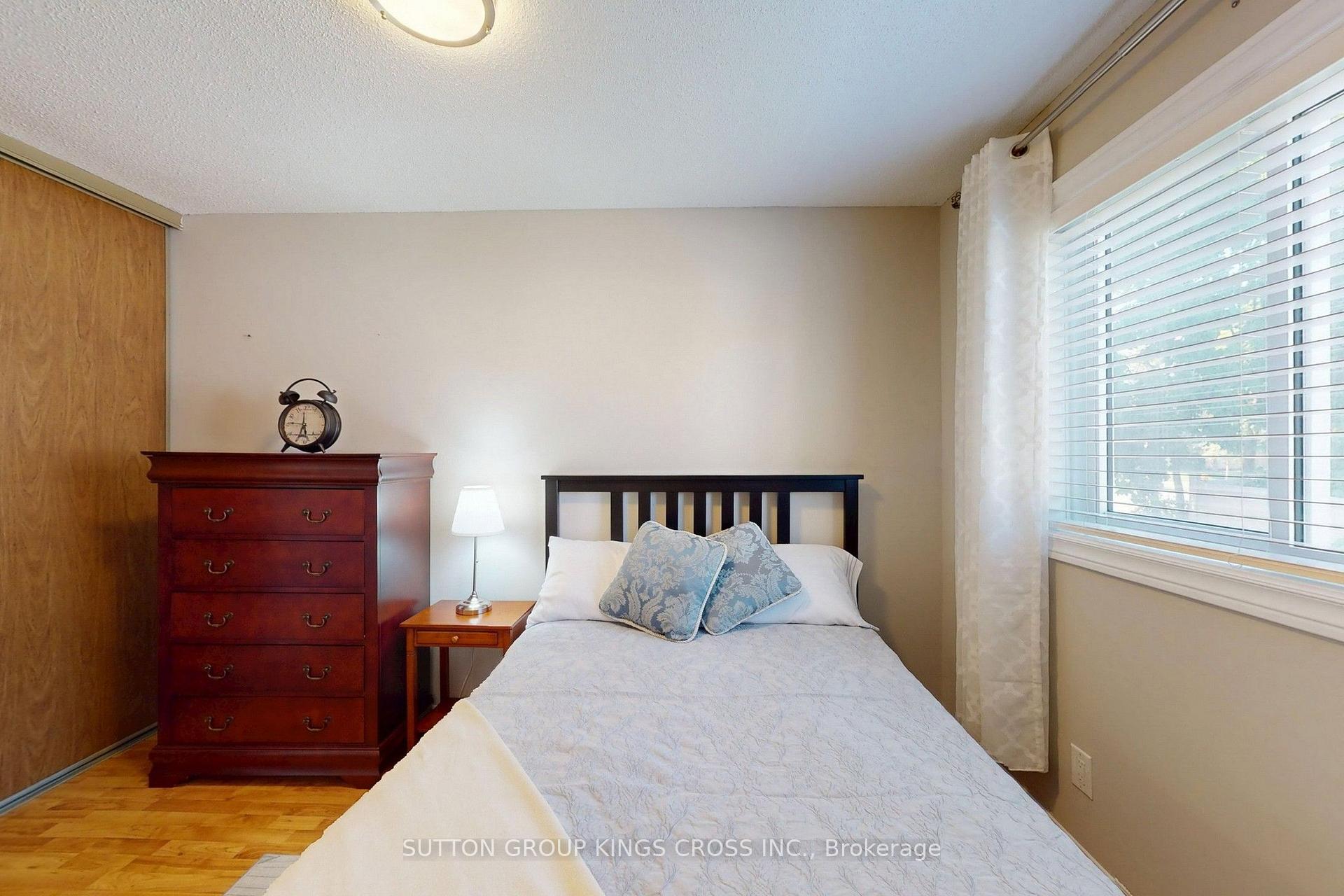 Photo 20 of Unit 2, 2575 Parmeer Drive, Mississauga, Erindale — HOMEH
