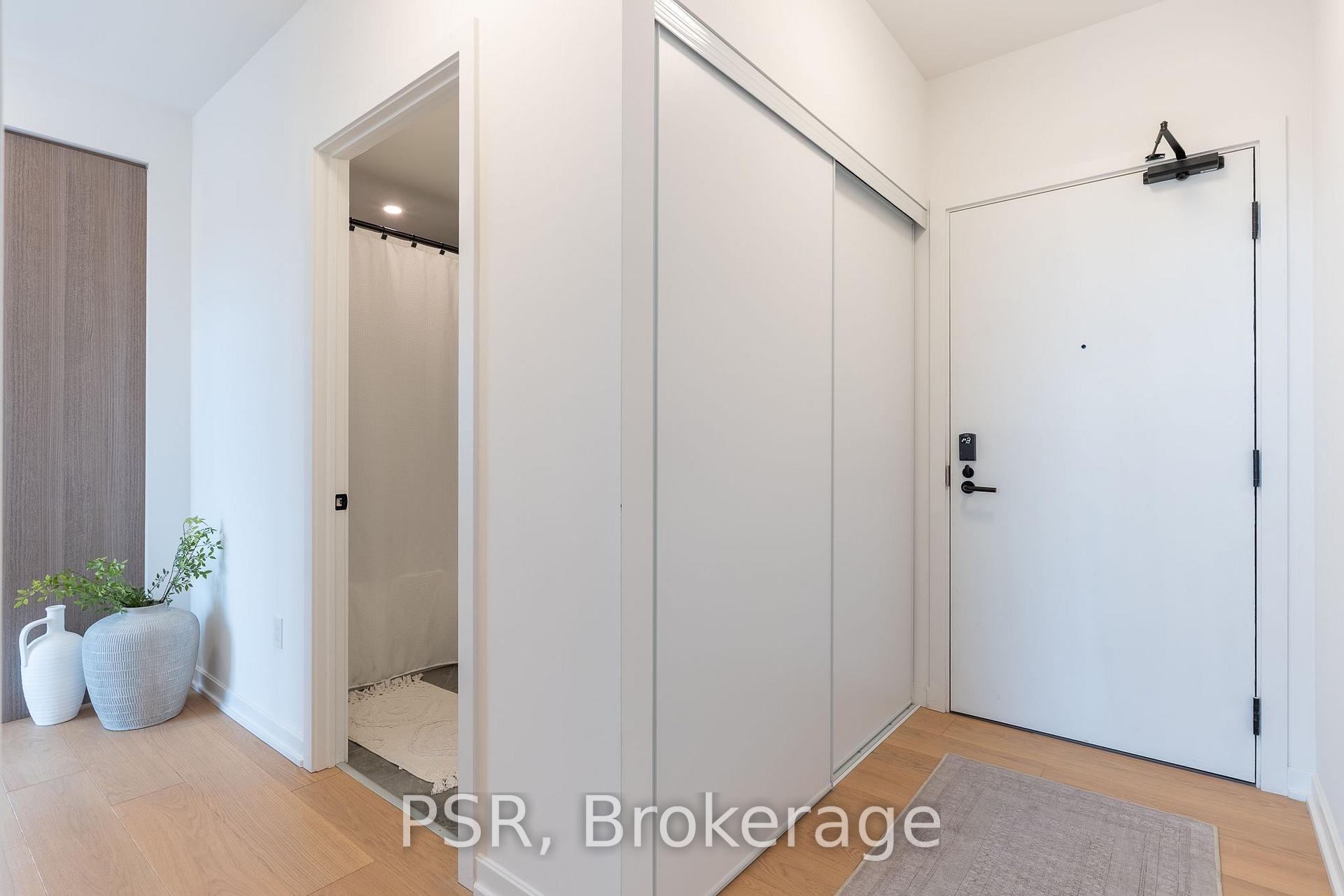 Photo 3 of Unit 2410, 10 Graphophone Grove, Toronto, Dovercourt-Wallace Emerson-Junction — HOMEH