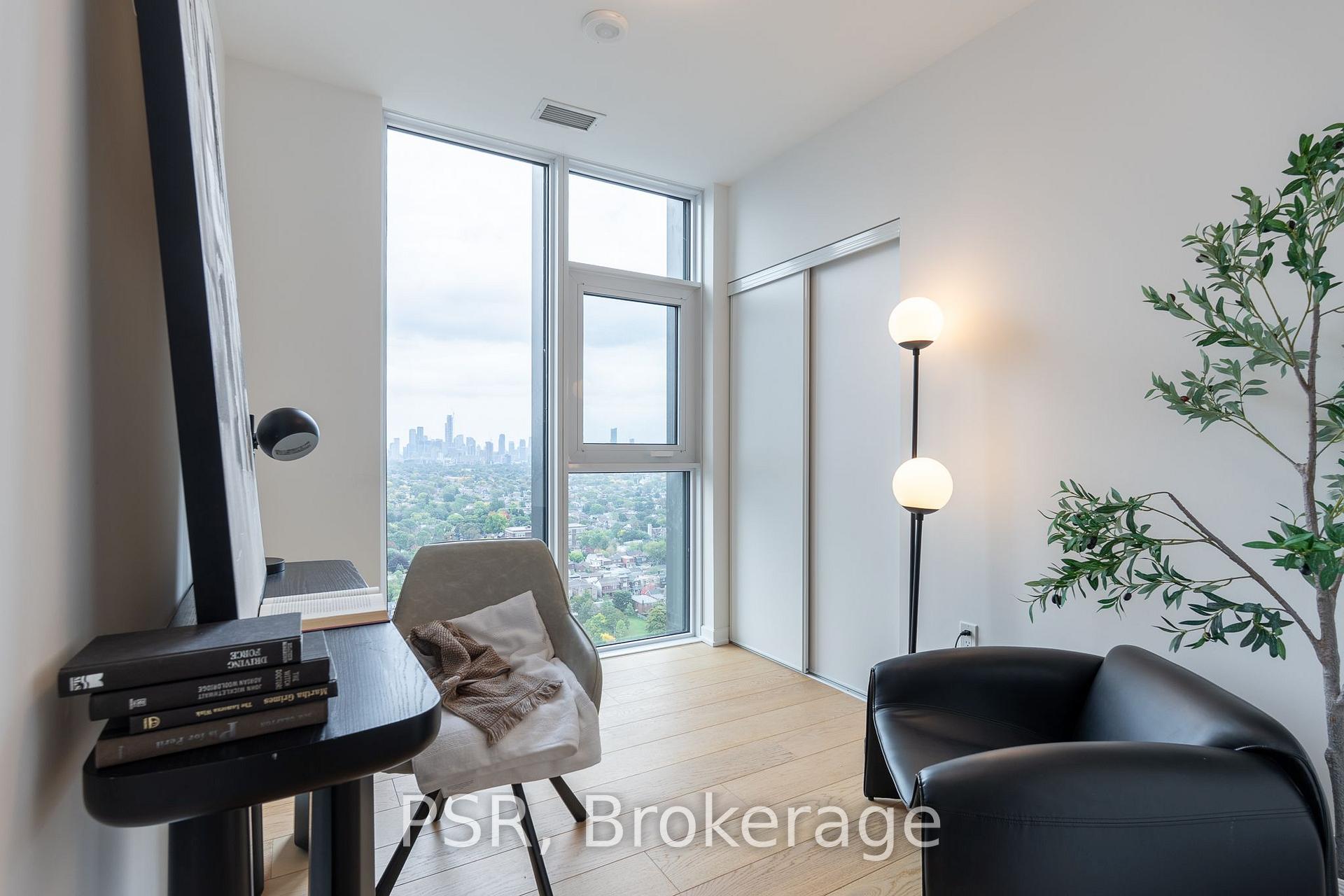 Photo 6 of Unit 2410, 10 Graphophone Grove, Toronto, Dovercourt-Wallace Emerson-Junction — HOMEH