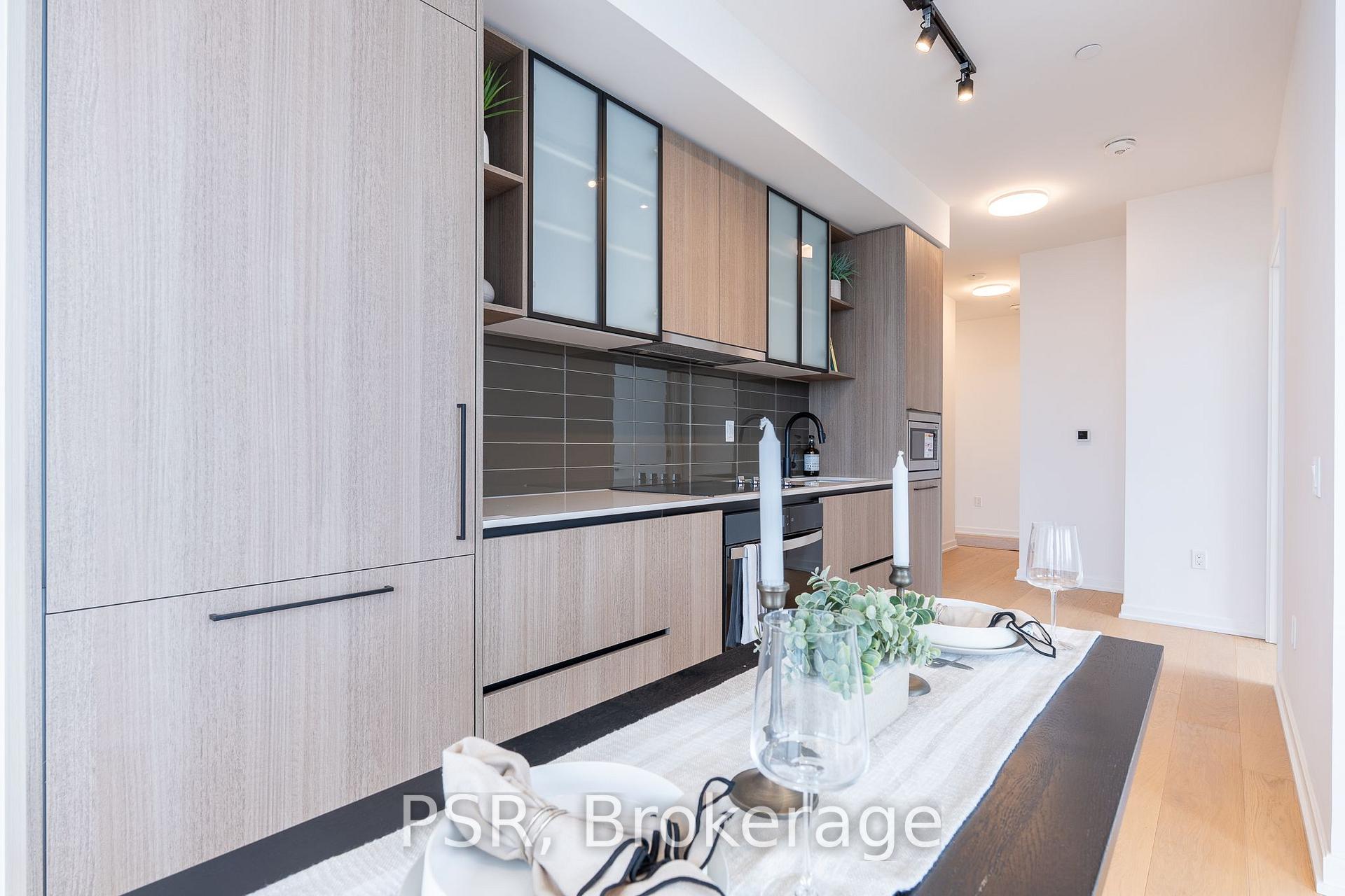 Photo 14 of Unit 2410, 10 Graphophone Grove, Toronto, Dovercourt-Wallace Emerson-Junction — HOMEH
