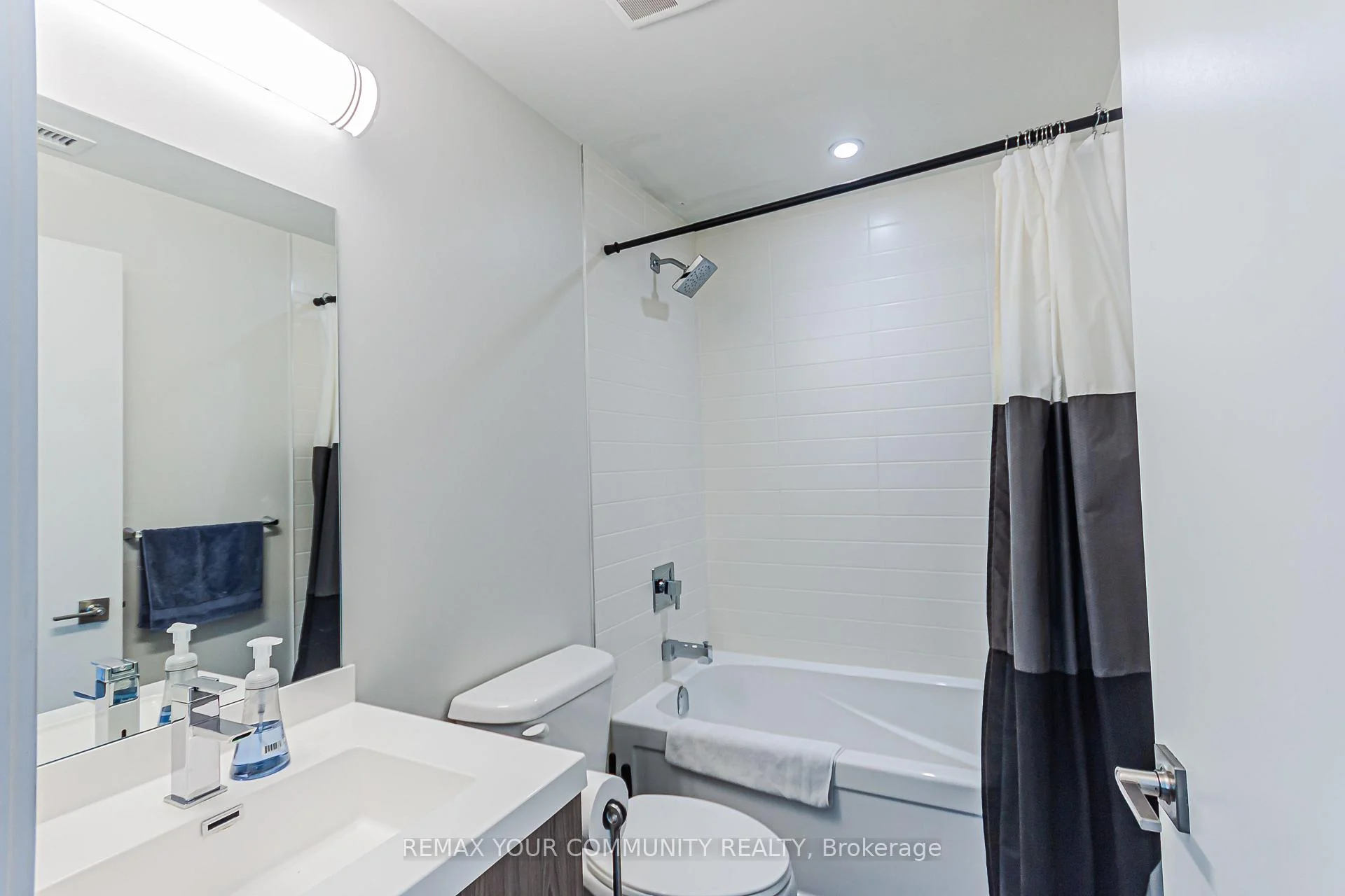 Photo 26 of Unit 1806, 2081 Fairview Street, Burlington, Freeman — HOMEH
