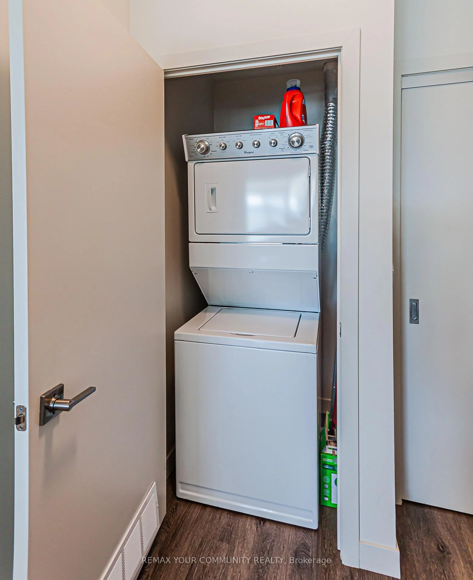 Photo 30 of Unit 1806, 2081 Fairview Street, Burlington, Freeman — HOMEH