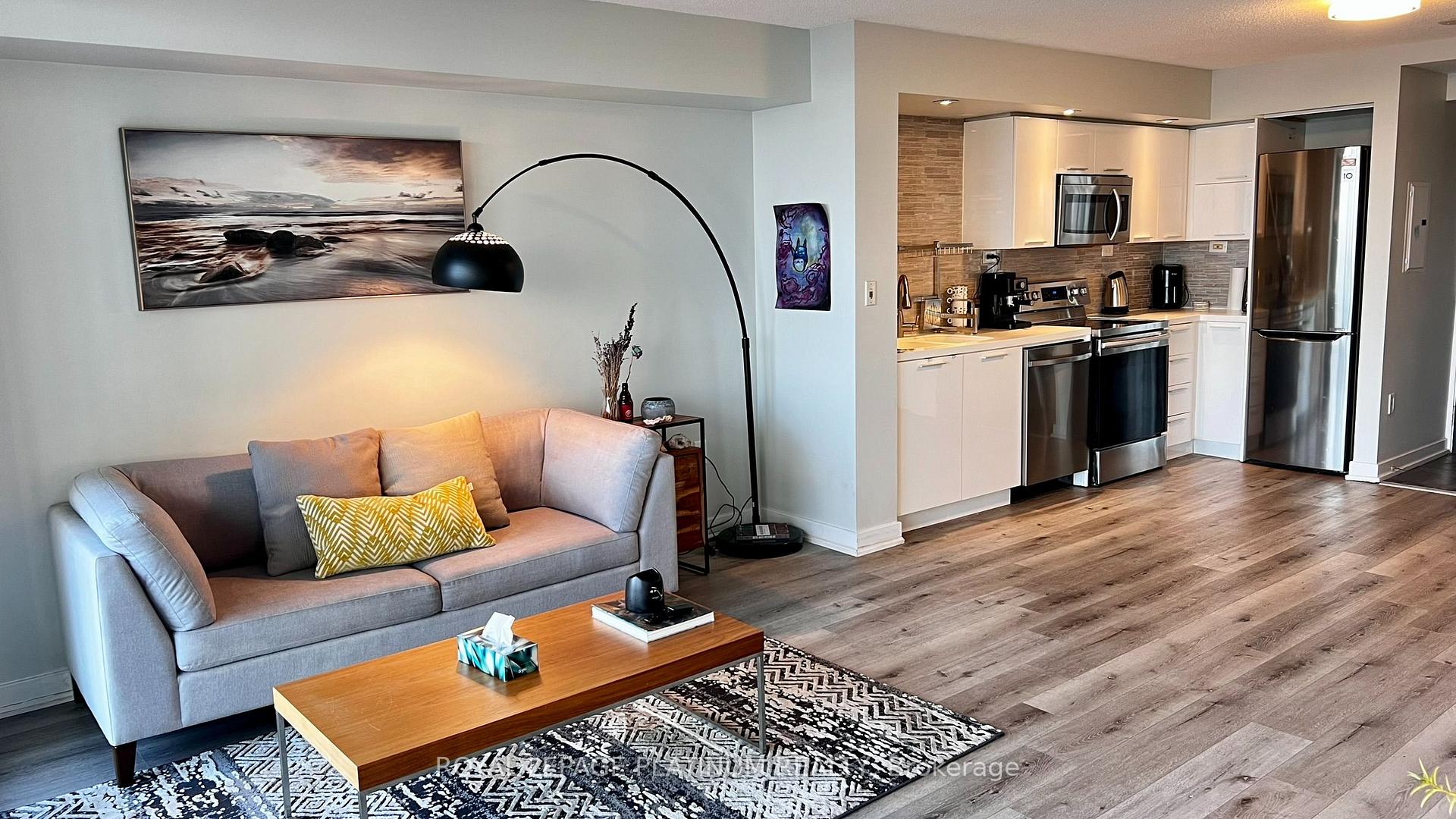 Photo 9 of Unit 1510, 25 Capreol Court, Toronto, Waterfront Communities — HOMEH