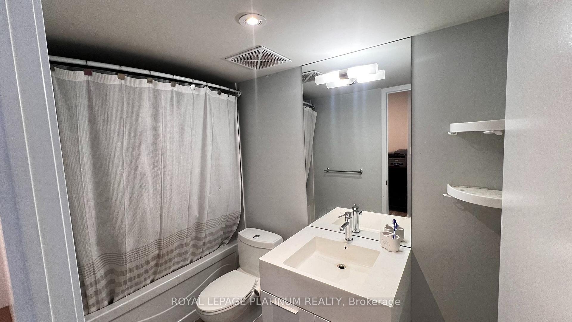 Photo 6 of Unit 1510, 25 Capreol Court, Toronto, Waterfront Communities — HOMEH