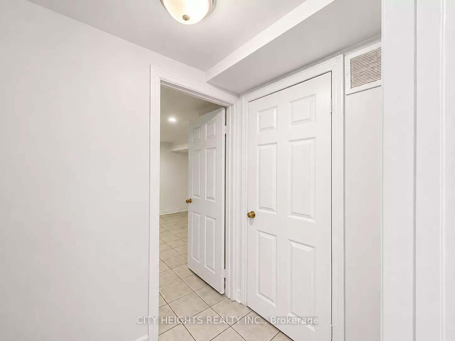 Photo 6 of Unit 4, 1113 Davenport Road, Toronto, Wychwood — HOMEH