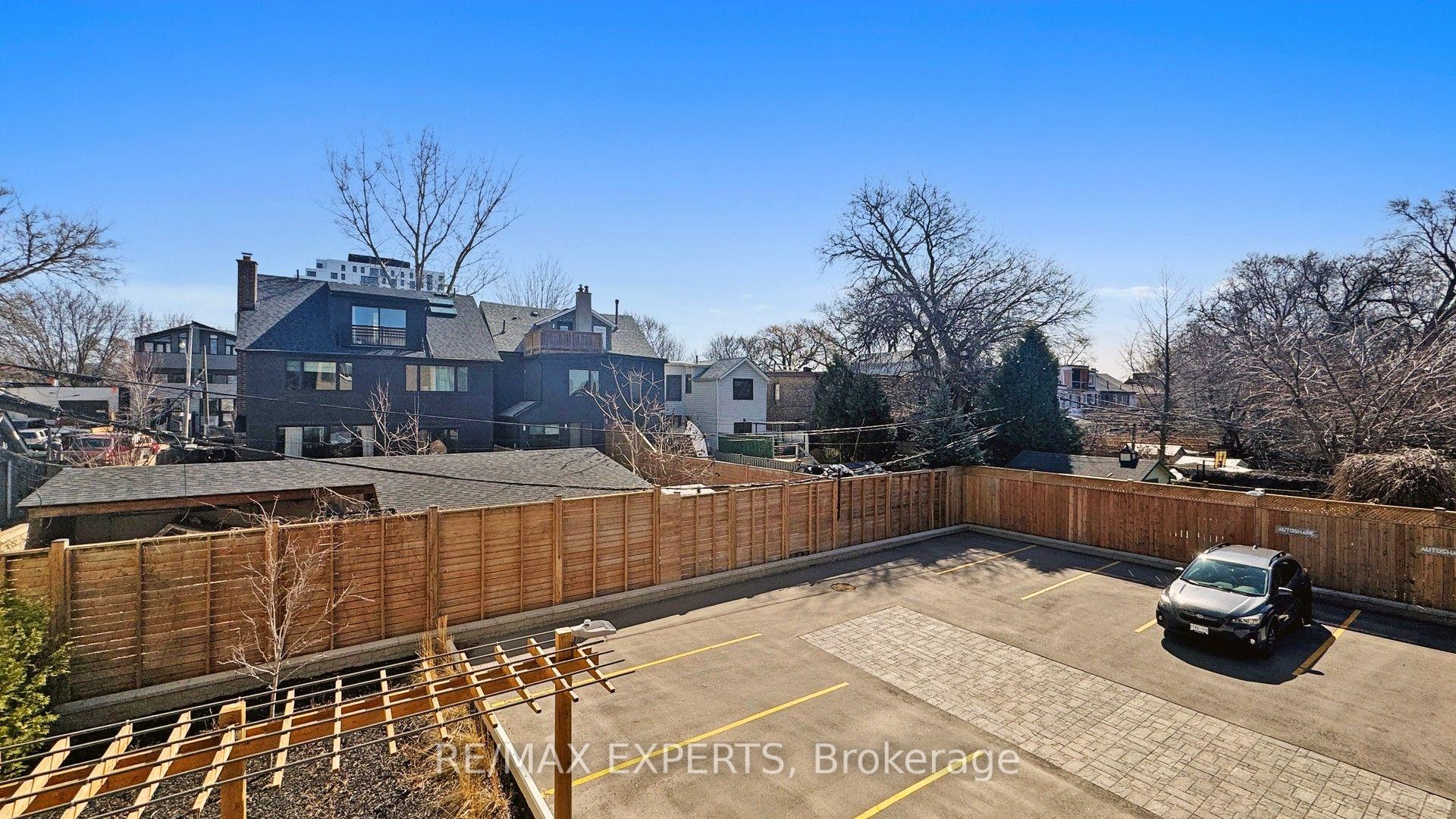 Photo 17 of Unit 203, 45 Connaught Avenue, Toronto, Greenwood-Coxwell — HOMEH