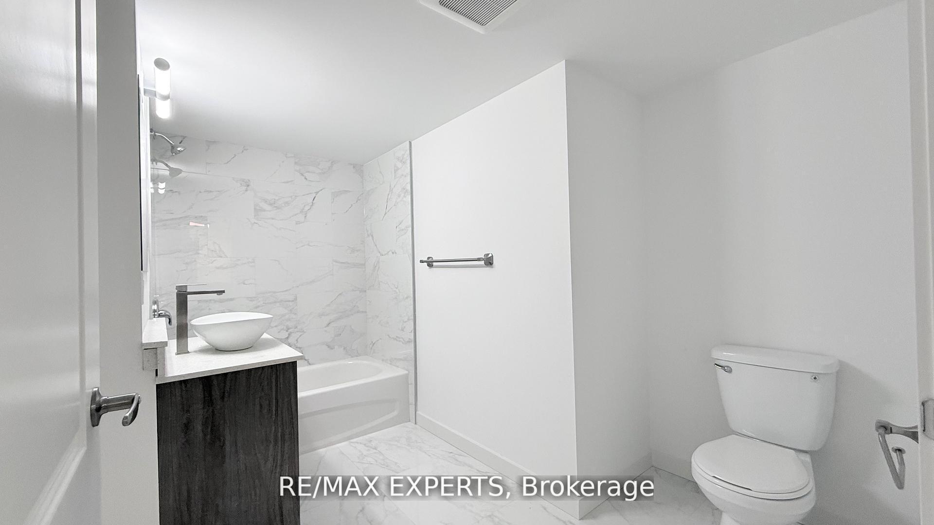 Photo 7 of Unit 302, 45 Connaught Avenue, Toronto, Greenwood-Coxwell — HOMEH