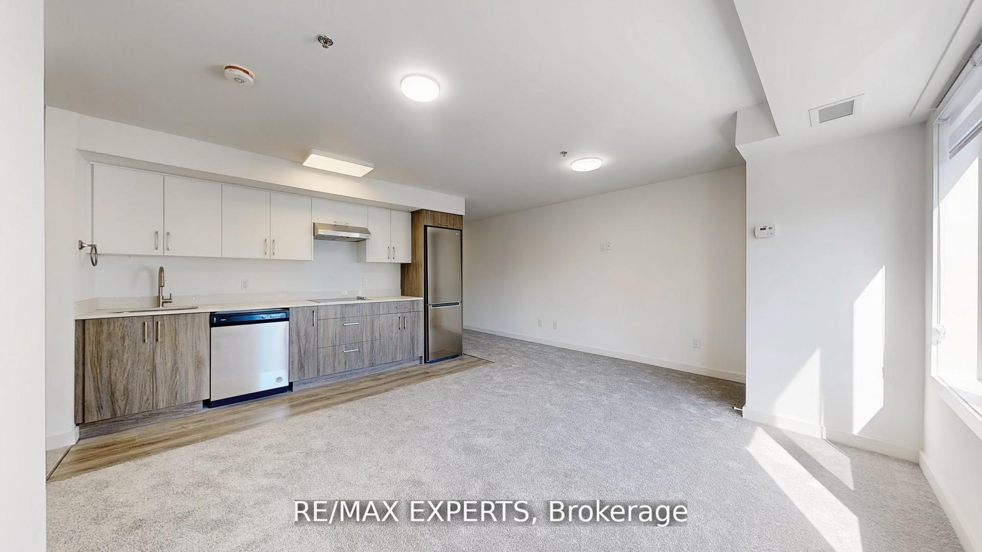 Photo 5 of Unit 303, 45 Connaught Avenue, Toronto, Greenwood-Coxwell — HOMEH