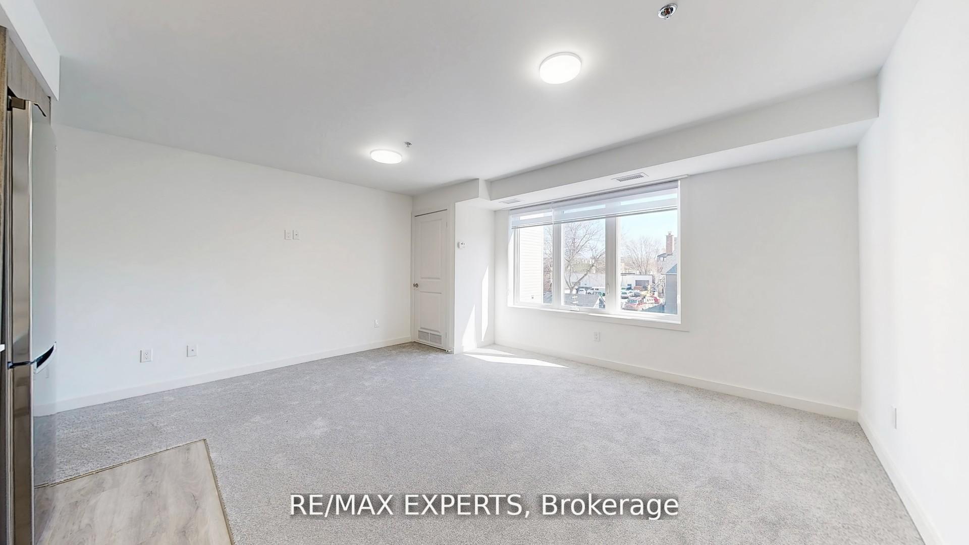 Photo 8 of Unit 303, 45 Connaught Avenue, Toronto, Greenwood-Coxwell — HOMEH