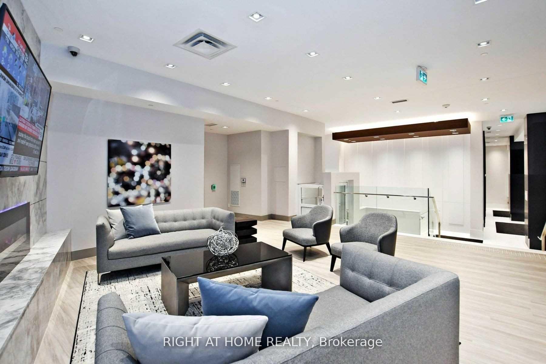 Photo 4 of Unit 407, 181 Bedford Road, Toronto, The Annex — HOMEH