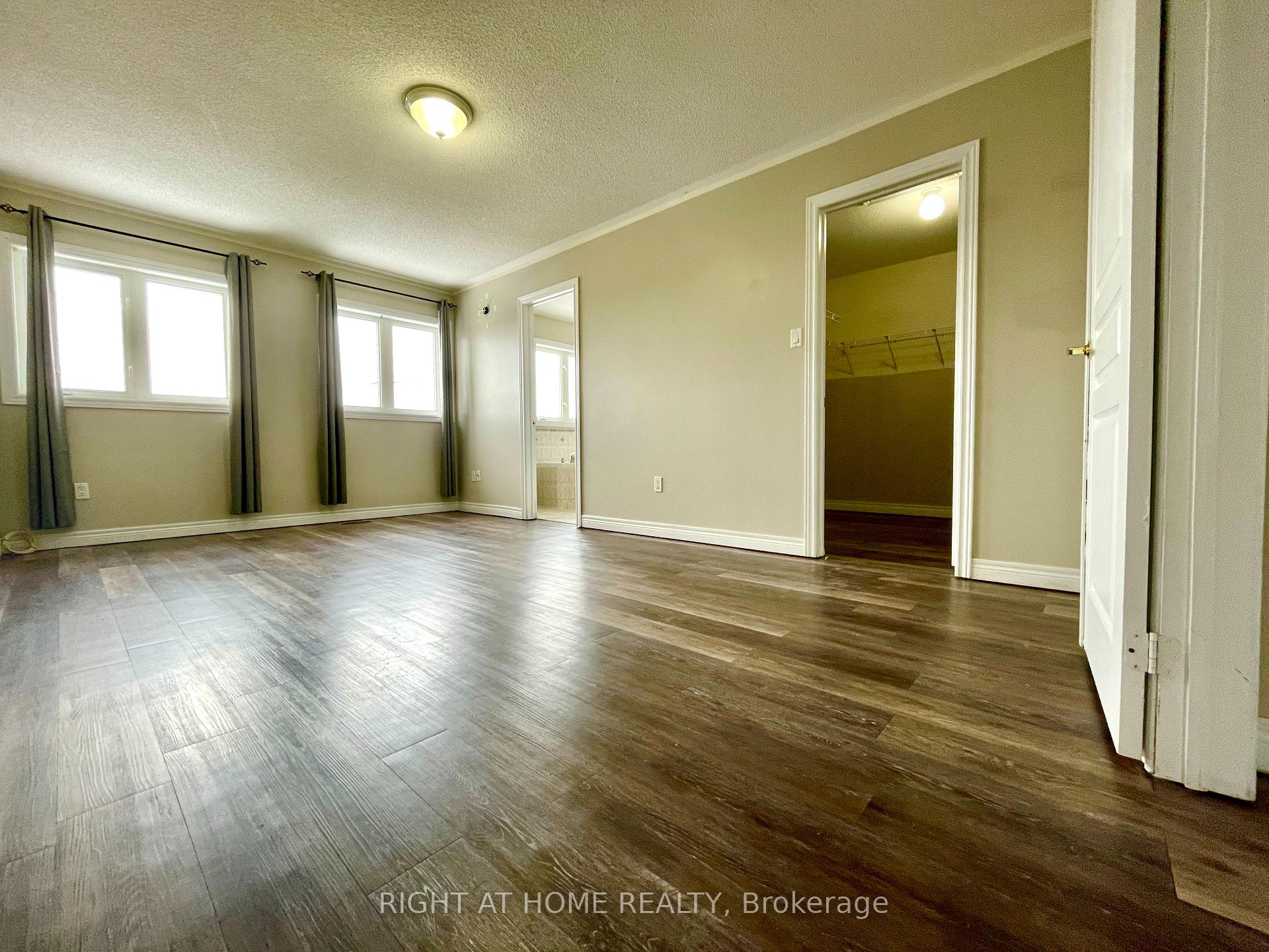 Photo 22 of Unit A, 10 Vanderbrink Drive, Brampton, Sandringham-Wellington — HOMEH
