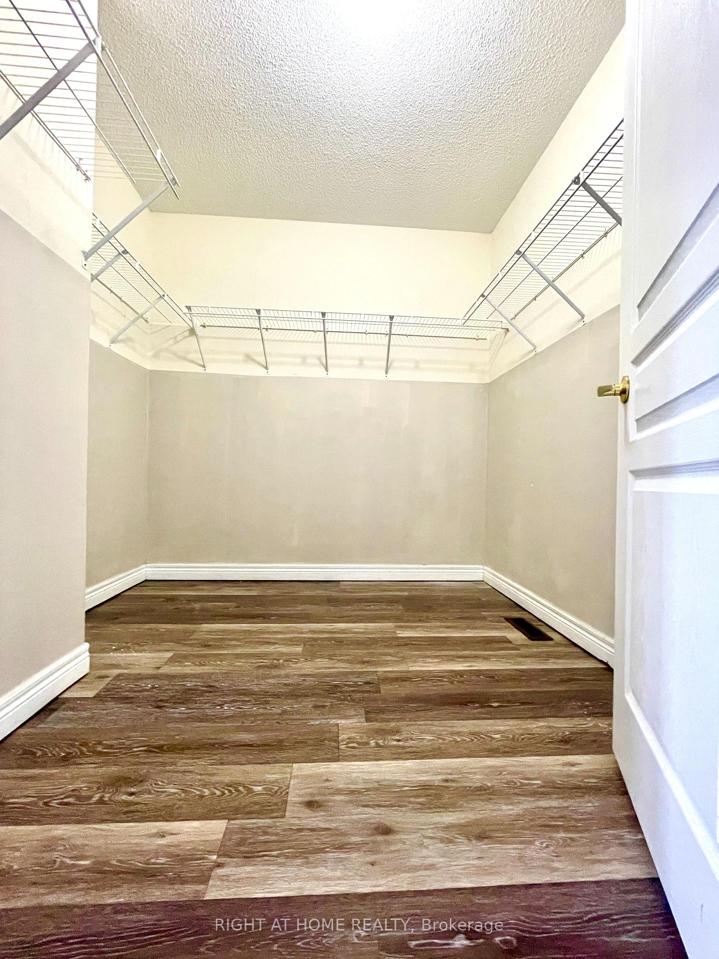 Photo 25 of Unit A, 10 Vanderbrink Drive, Brampton, Sandringham-Wellington — HOMEH