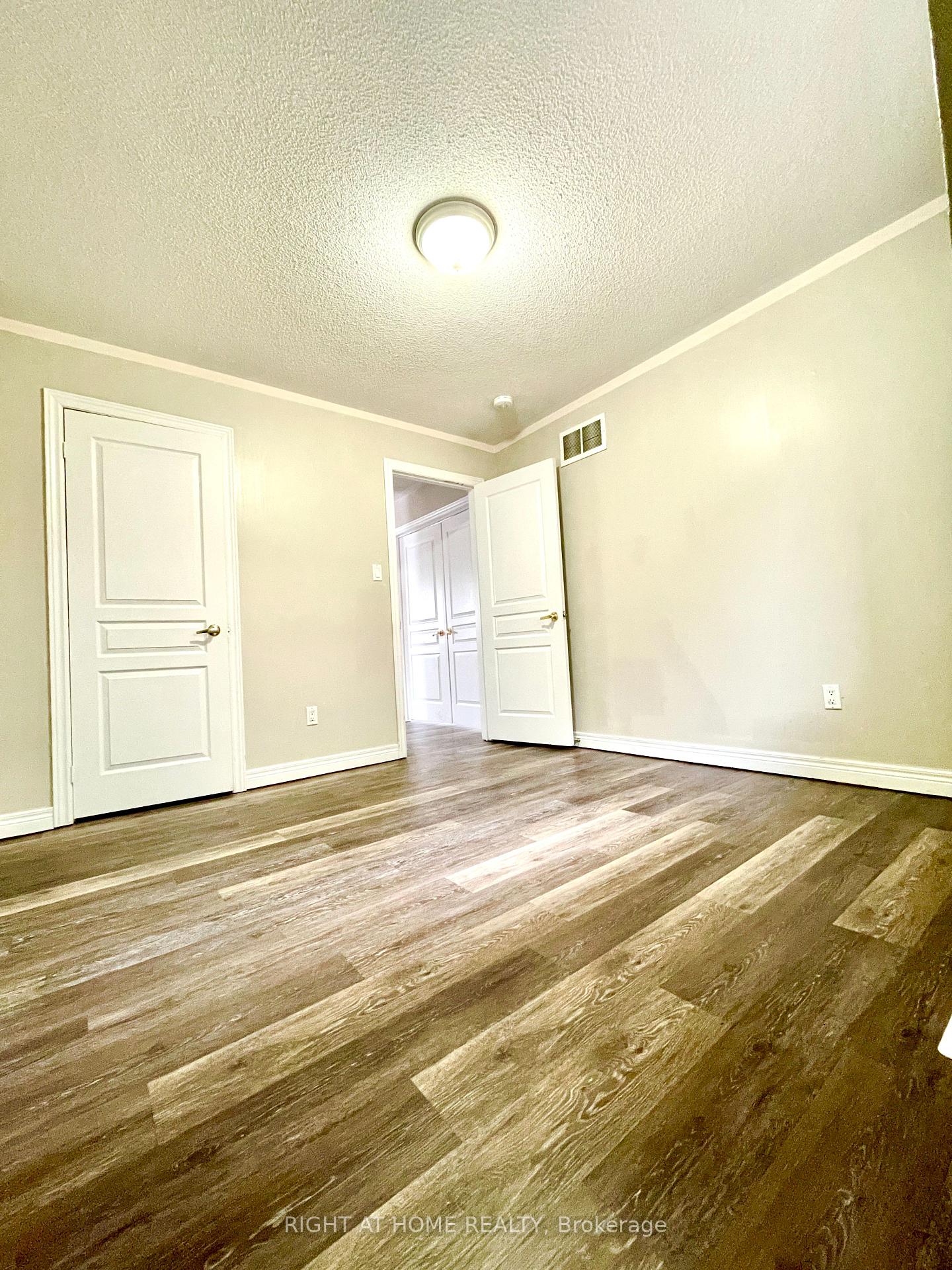 Photo 29 of Unit A, 10 Vanderbrink Drive, Brampton, Sandringham-Wellington — HOMEH