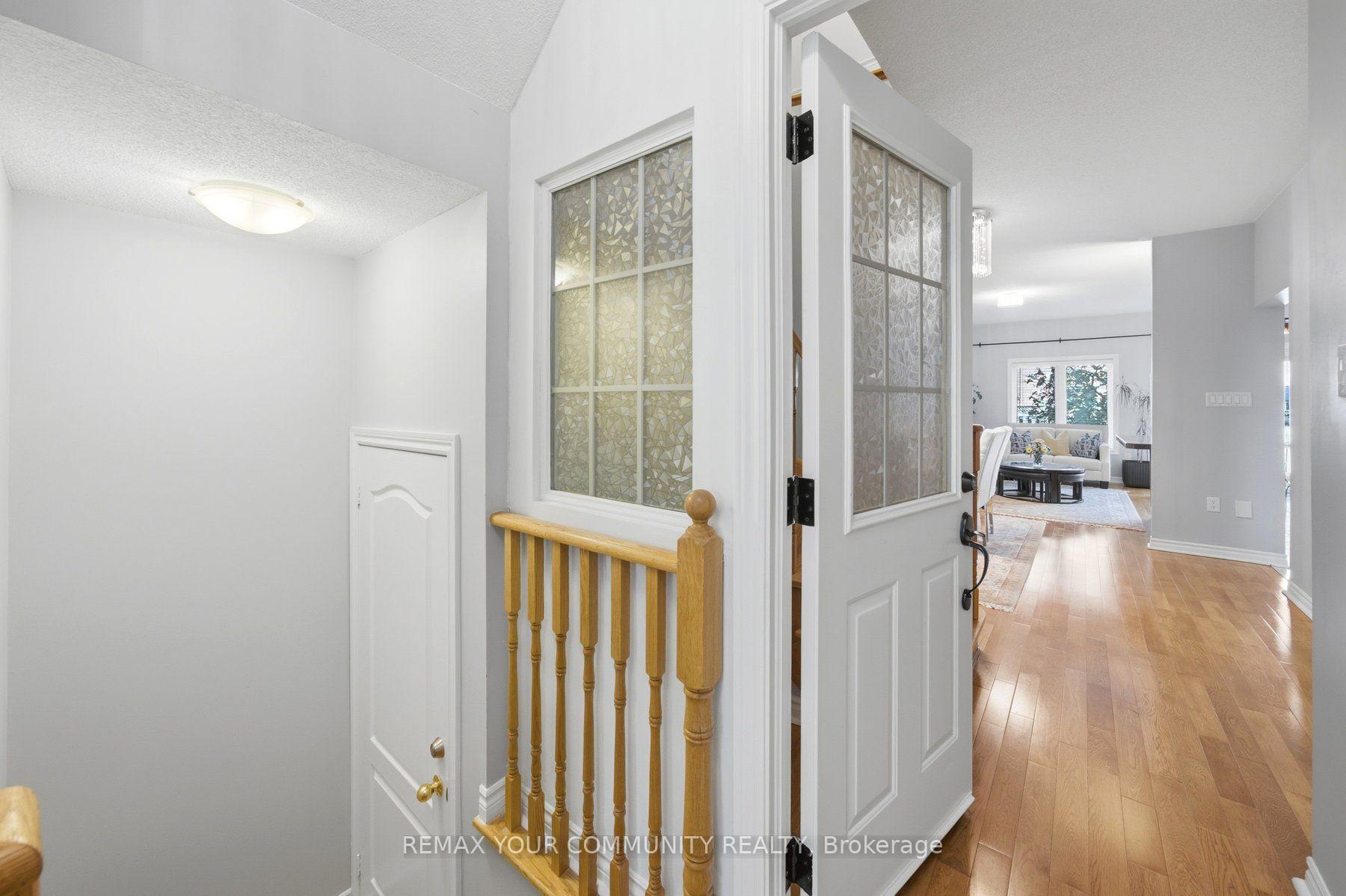 Photo 3 of 4 Daniel Reaman Crescent, Vaughan, Patterson — HOMEH