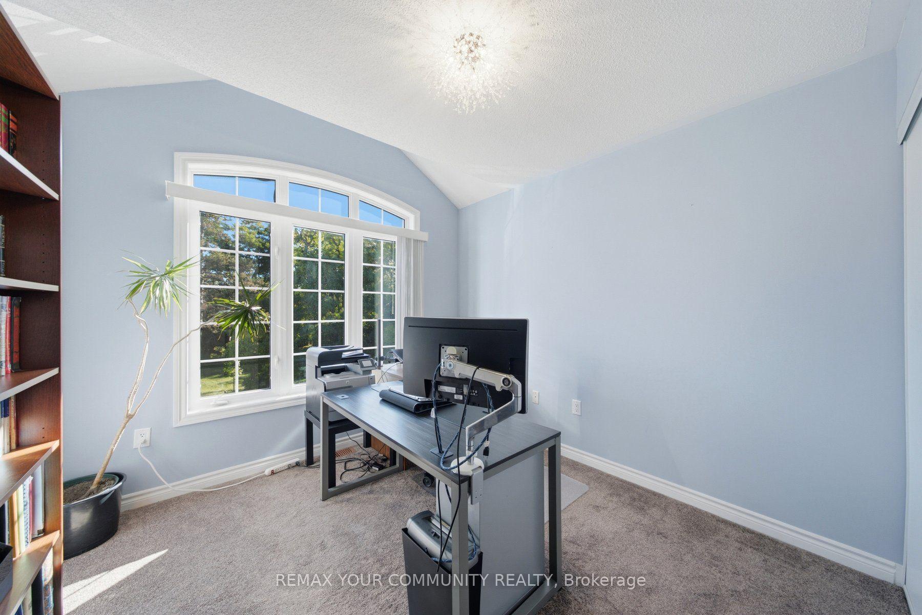 Photo 17 of 4 Daniel Reaman Crescent, Vaughan, Patterson — HOMEH