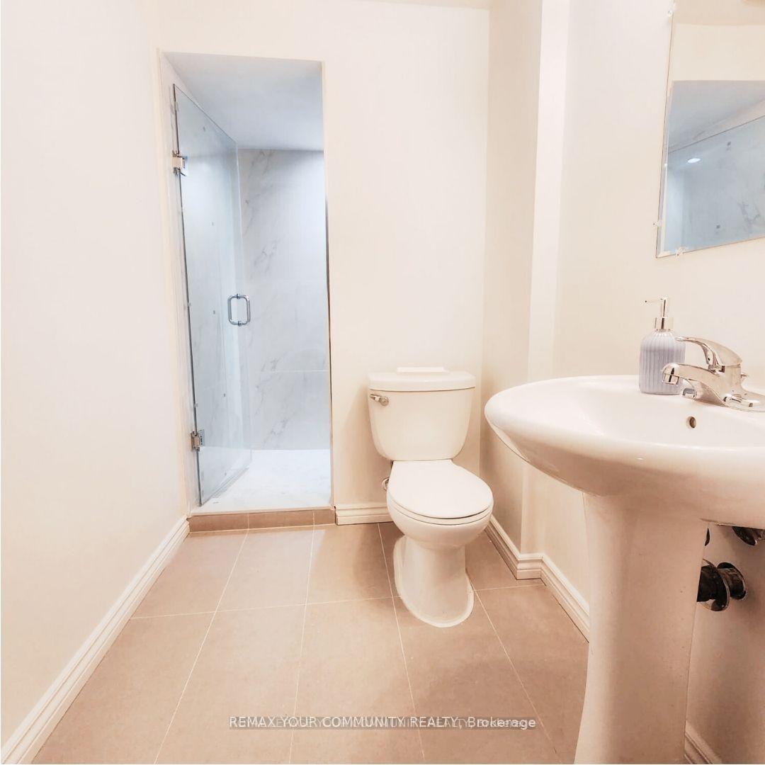 Photo 20 of 4 Daniel Reaman Crescent, Vaughan, Patterson — HOMEH