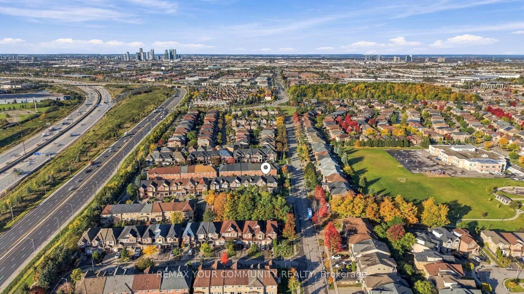 Photo 23 of 4 Daniel Reaman Crescent, Vaughan, Patterson — HOMEH