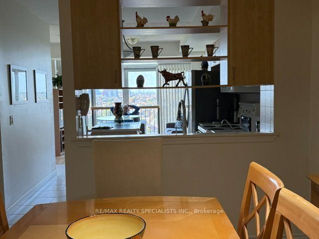 Photo 11 of Unit 1502, 200 burnhamthorpe Road E, Mississauga, Mississauga Valleys — HOMEH