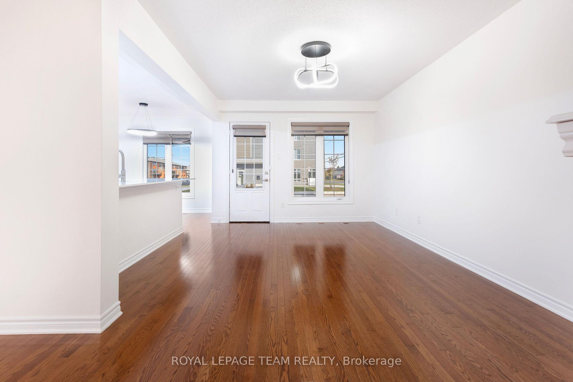 Photo 6 of 2619 Baynes Sound Way, Ottawa, Barrhaven - Half Moon Bay — HOMEH