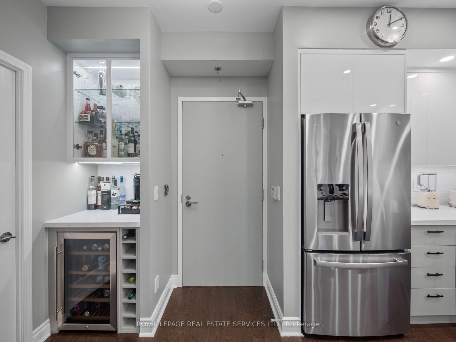 Photo 2 of Unit 108, 2230 Lake Shore Boulevard W, Etobicoke, Mimico — HOMEH