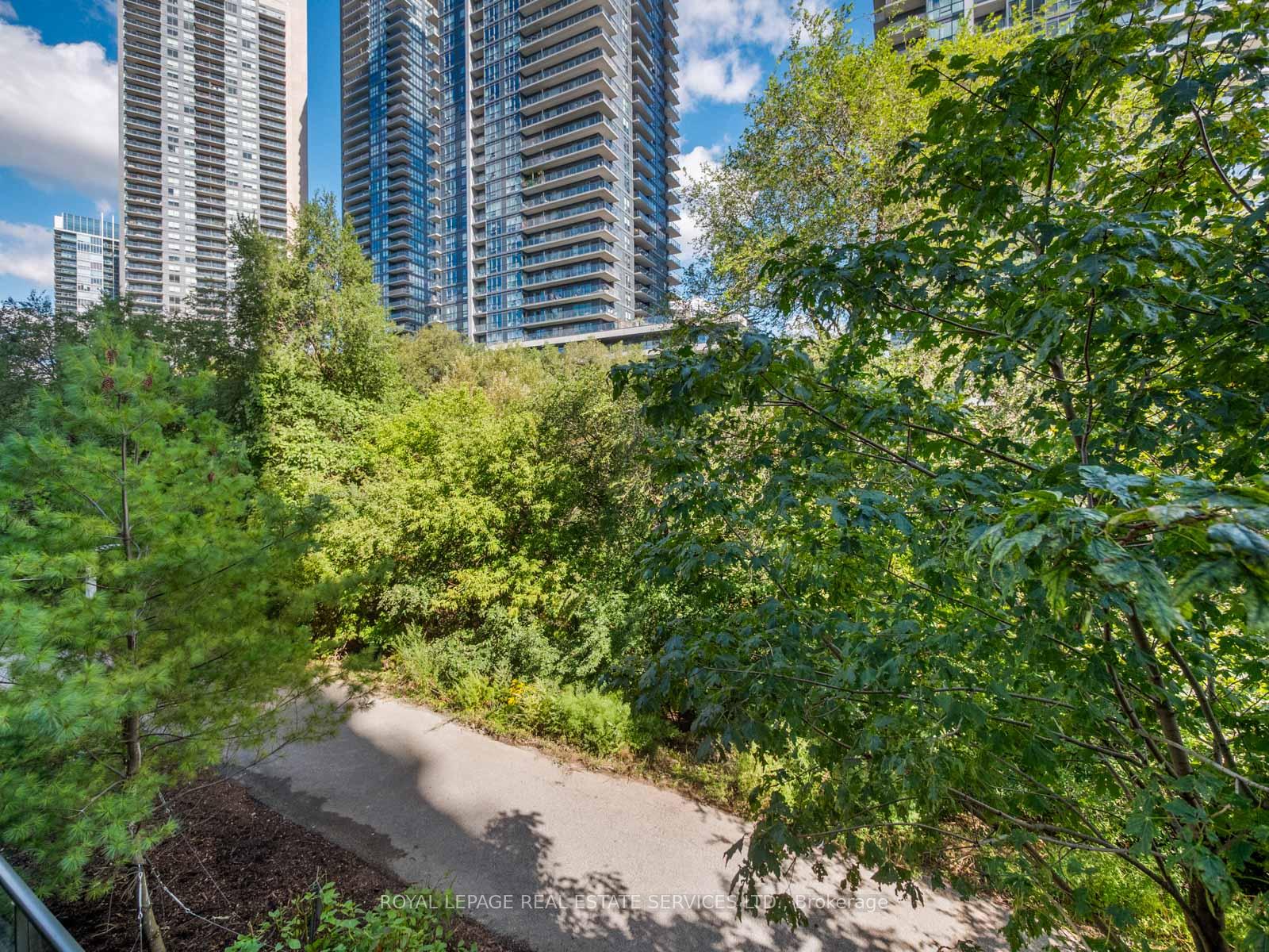 Photo 17 of Unit 108, 2230 Lake Shore Boulevard W, Etobicoke, Mimico — HOMEH