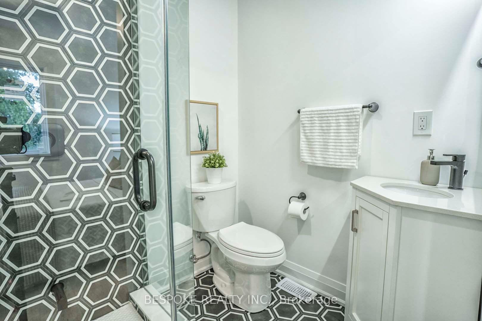 Photo 14 of 681 Cosburn Avenue, Toronto, Danforth Village-East York — HOMEH