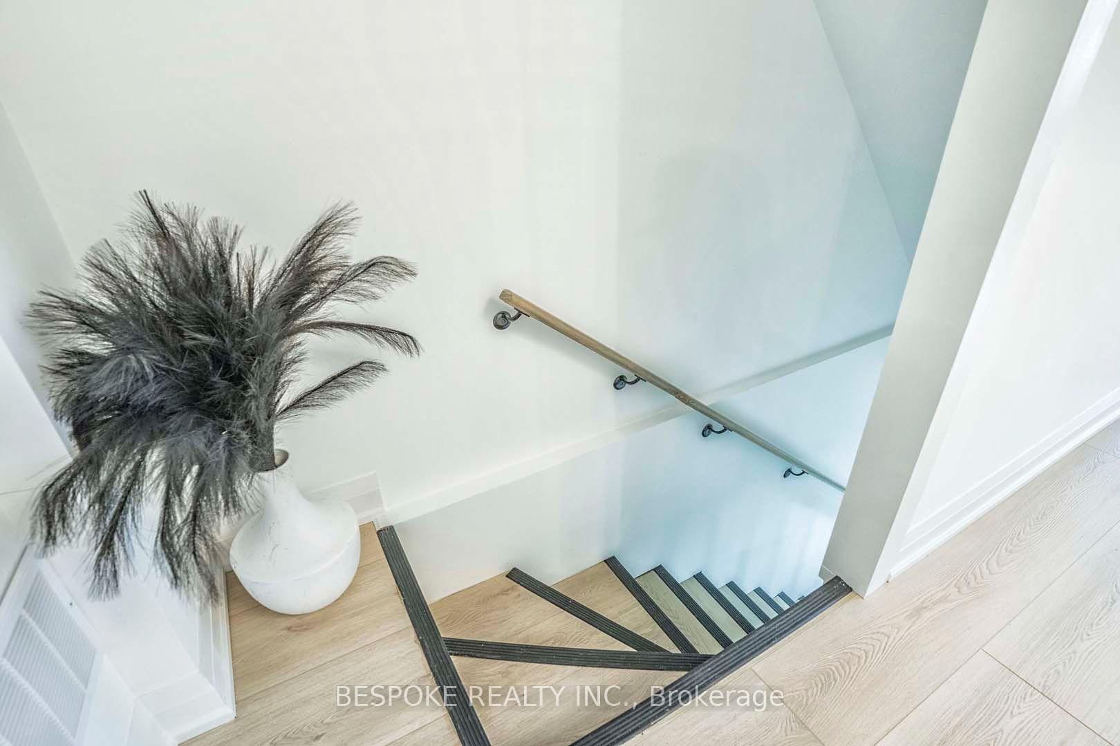 Photo 20 of 681 Cosburn Avenue, Toronto, Danforth Village-East York — HOMEH