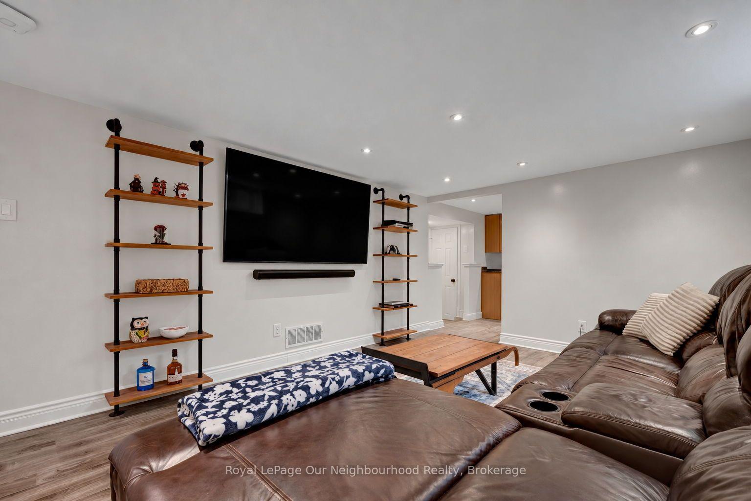 Photo 24 of 312 Gibbons Street, Oshawa, McLaughlin — HOMEH
