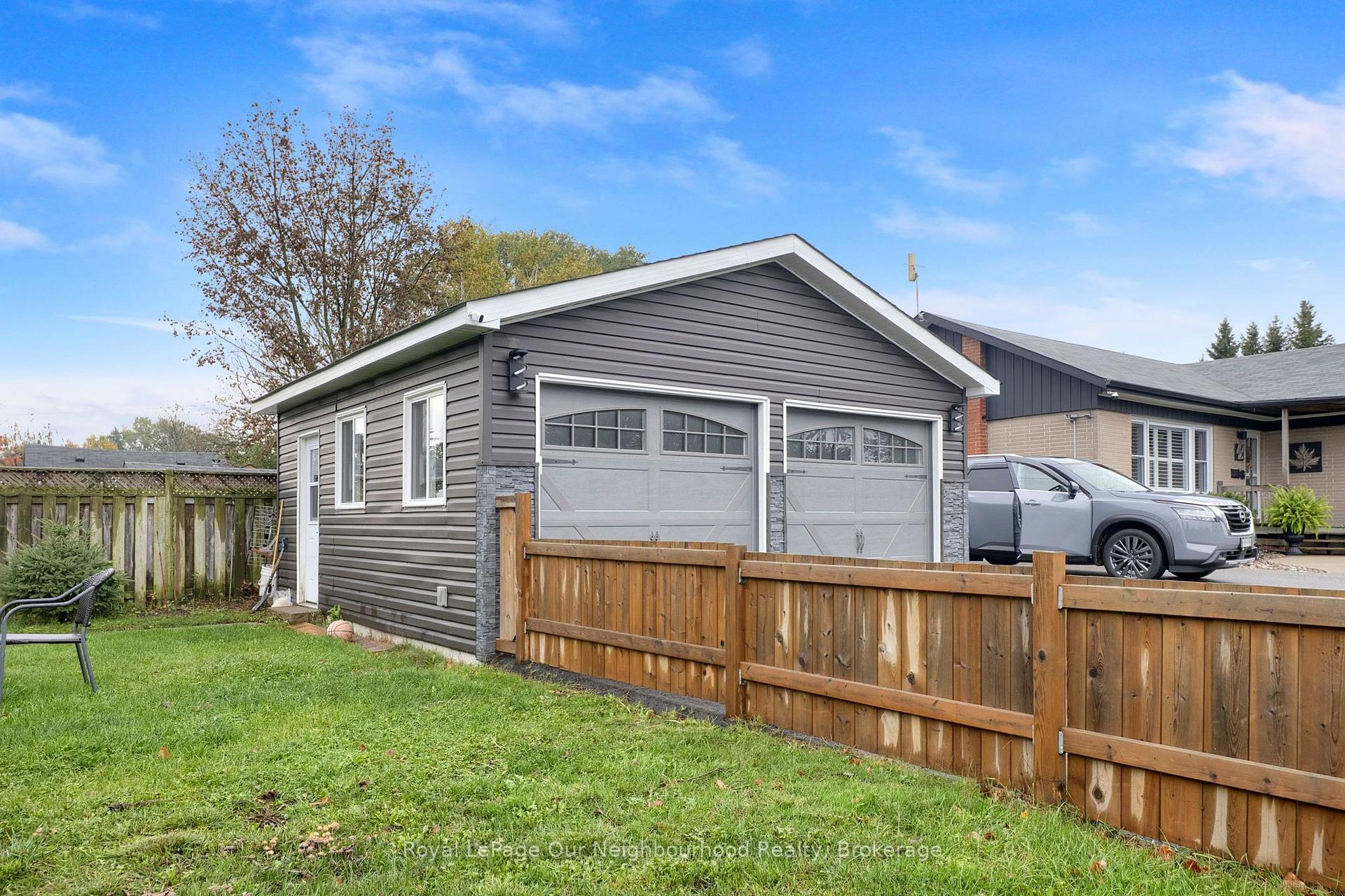 Photo 37 of 312 Gibbons Street, Oshawa, McLaughlin — HOMEH