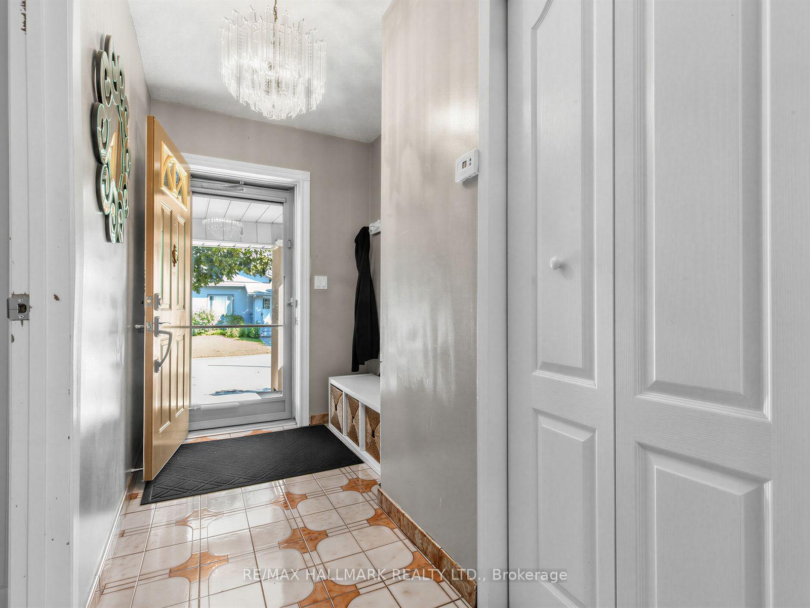 Photo 5 of 297 Strathmore Boulevard, Toronto, Danforth — HOMEH