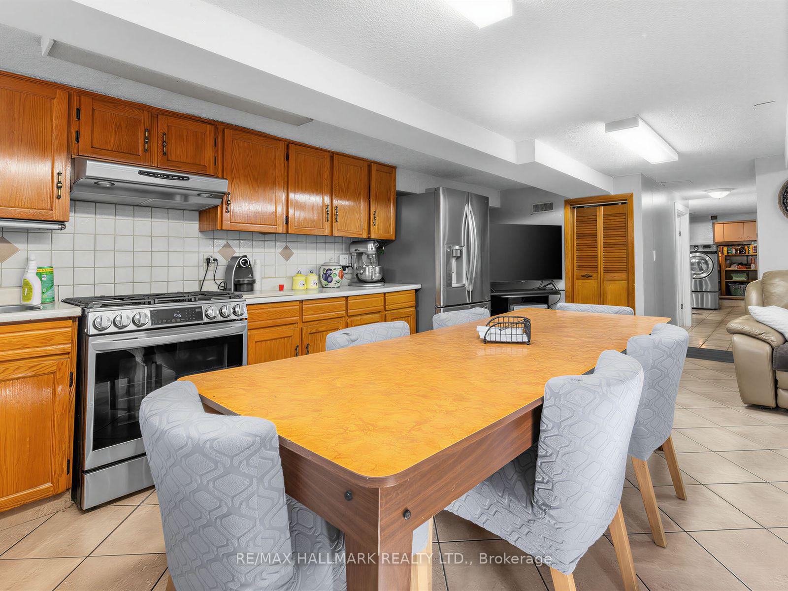 Photo 25 of 297 Strathmore Boulevard, Toronto, Danforth — HOMEH