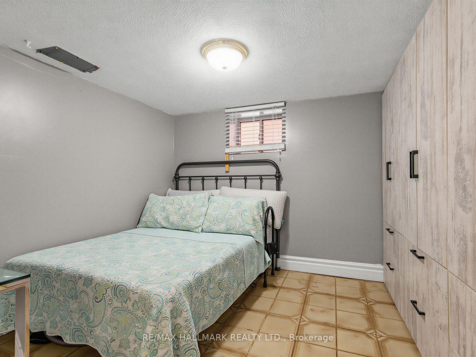 Photo 29 of 297 Strathmore Boulevard, Toronto, Danforth — HOMEH