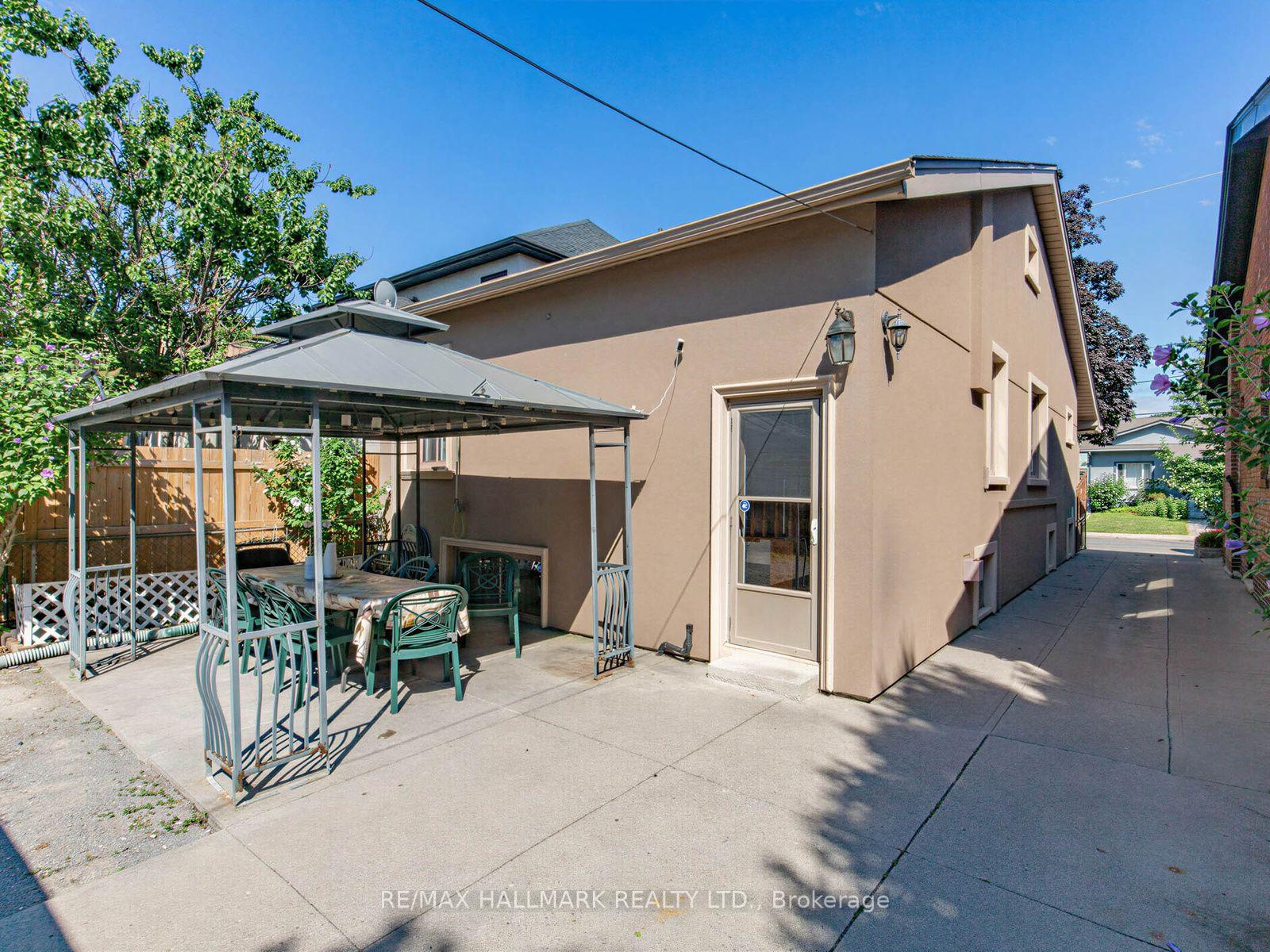 Photo 38 of 297 Strathmore Boulevard, Toronto, Danforth — HOMEH