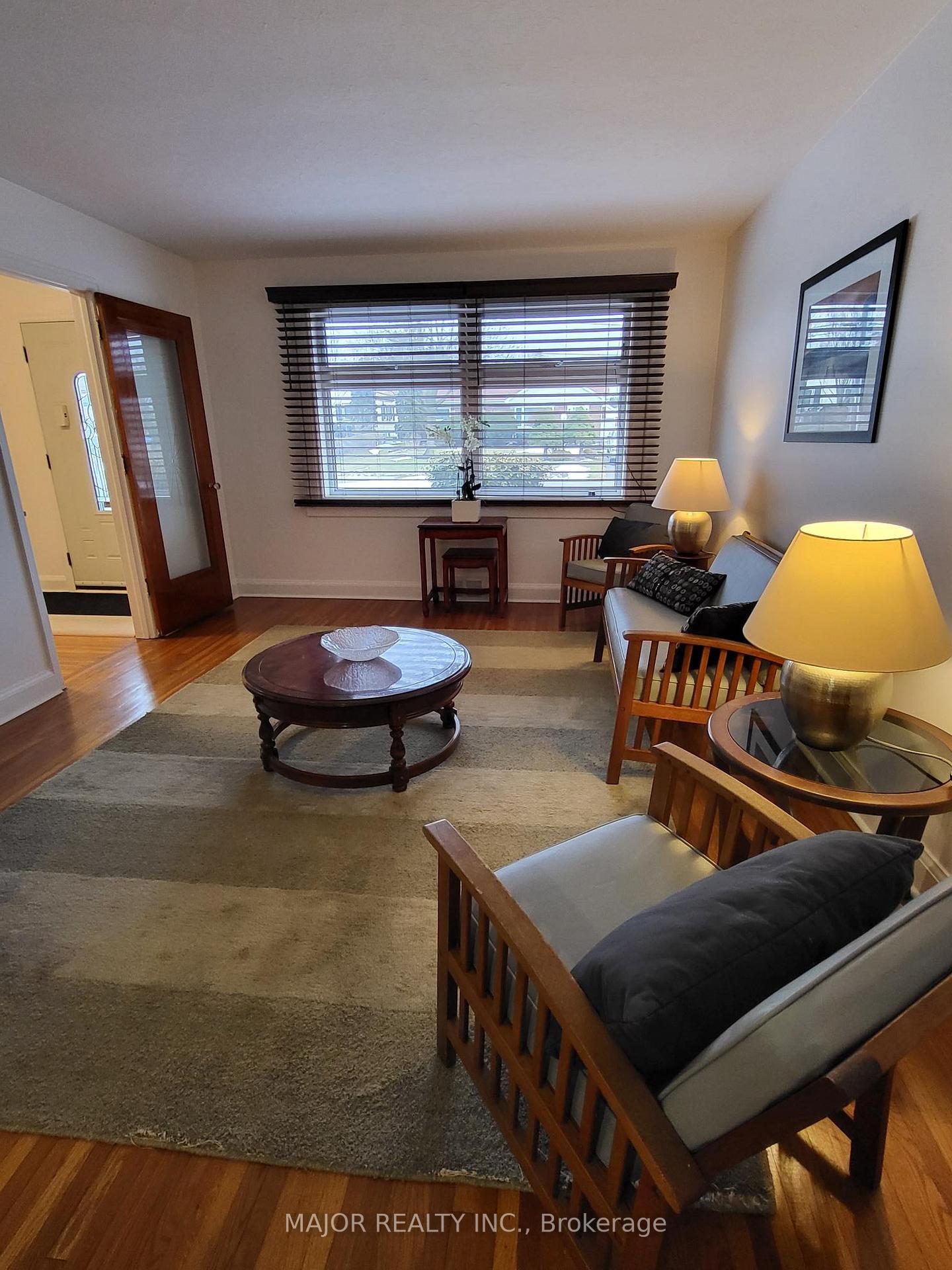 Photo 7 of 726 Bessborough Drive, Oshawa, Centennial — HOMEH