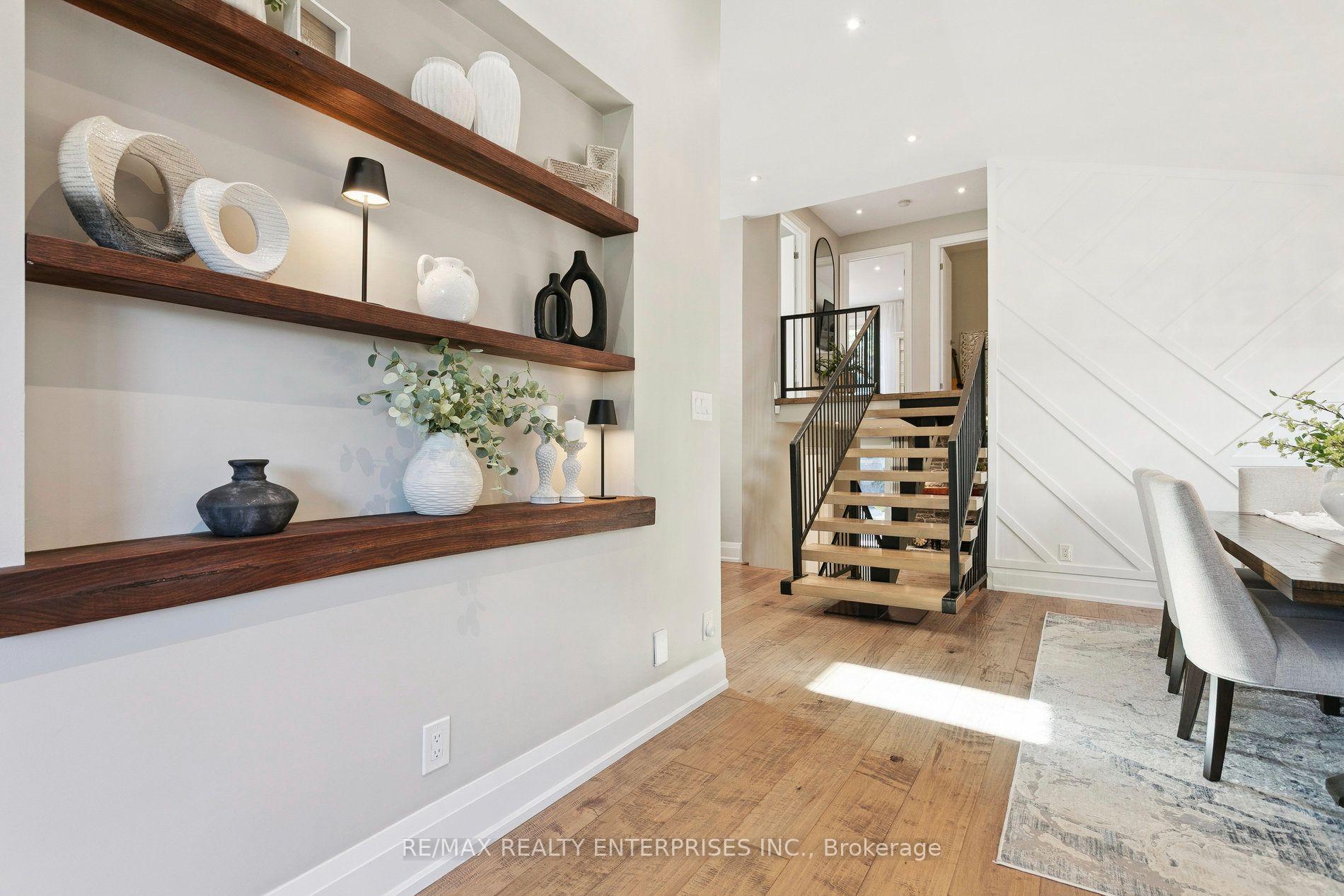 Photo 8 of 2683 Kingsberry Crescent, Mississauga, Cooksville — HOMEH
