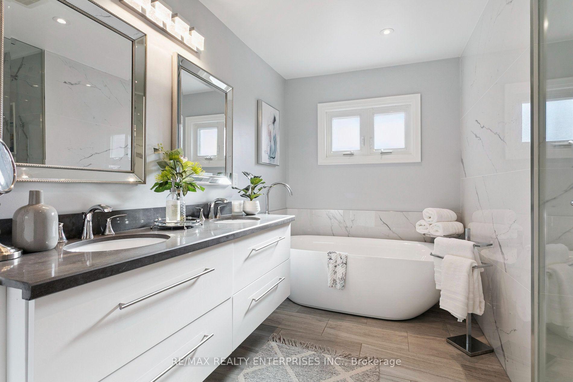 Photo 9 of 2683 Kingsberry Crescent, Mississauga, Cooksville — HOMEH