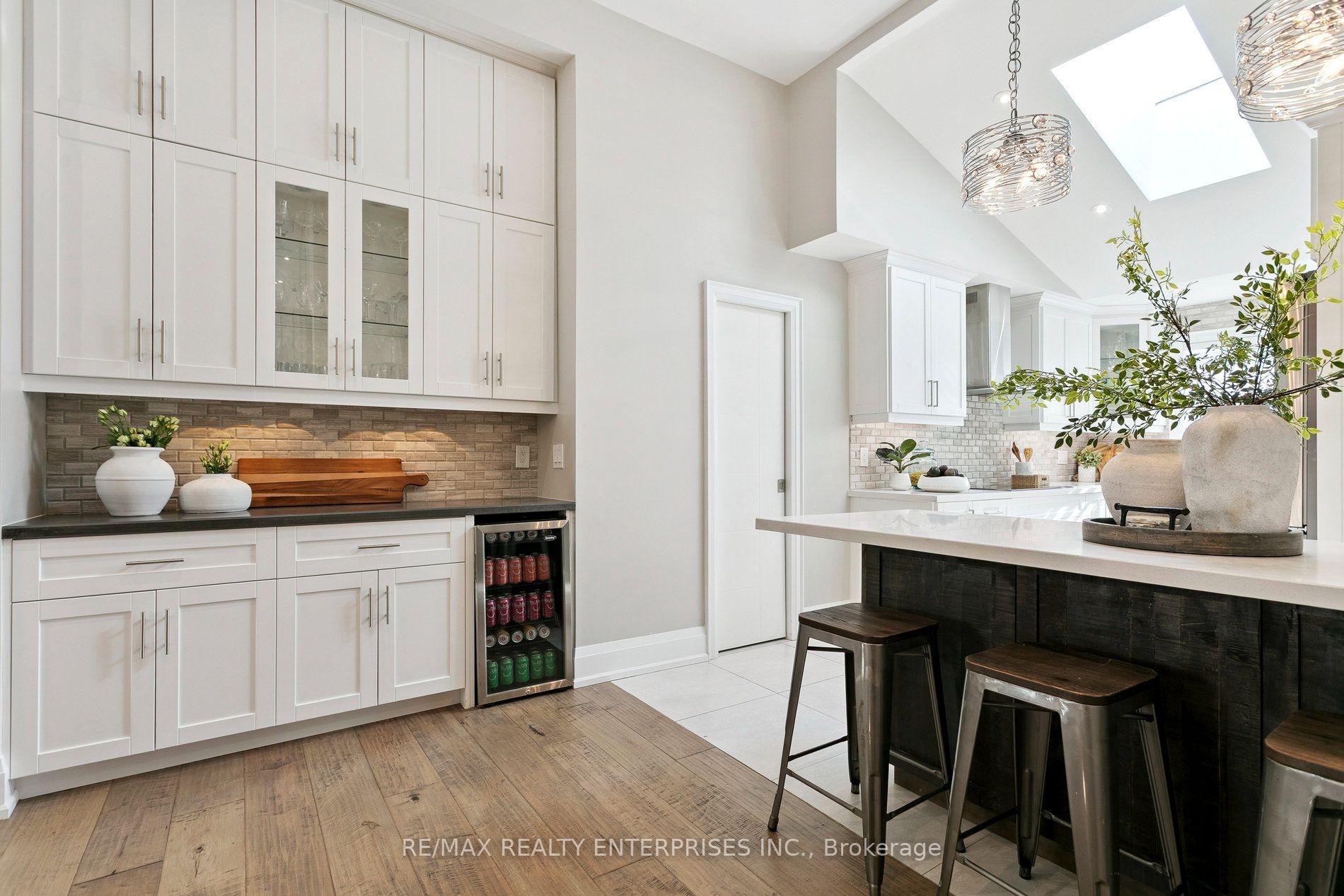 Photo 12 of 2683 Kingsberry Crescent, Mississauga, Cooksville — HOMEH