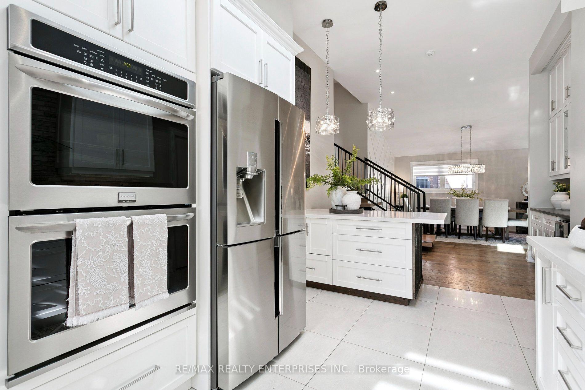 Photo 13 of 2683 Kingsberry Crescent, Mississauga, Cooksville — HOMEH
