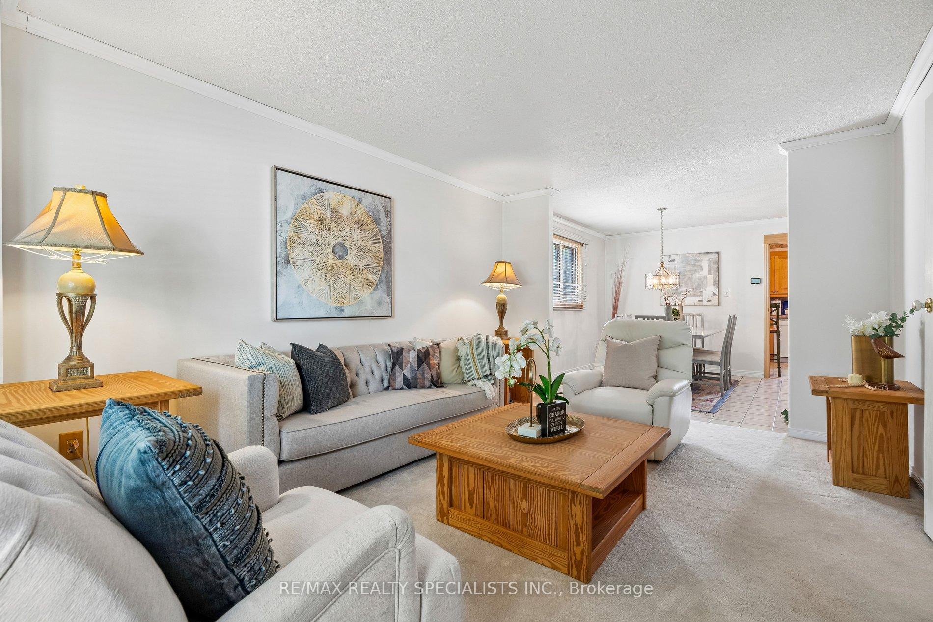 Photo 9 of 46 Linkdale Road, Brampton, Brampton North — HOMEH