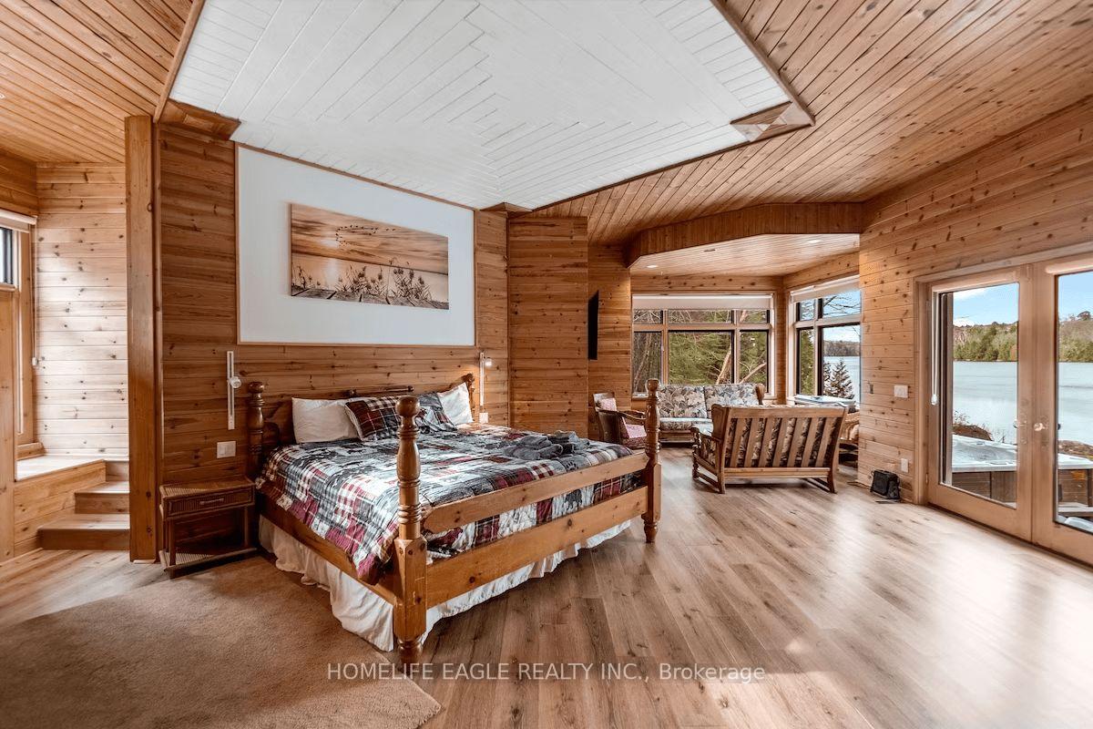 Photo 23 of 1092 South Clear Lake Road, Bracebridge, Oakley — HOMEH